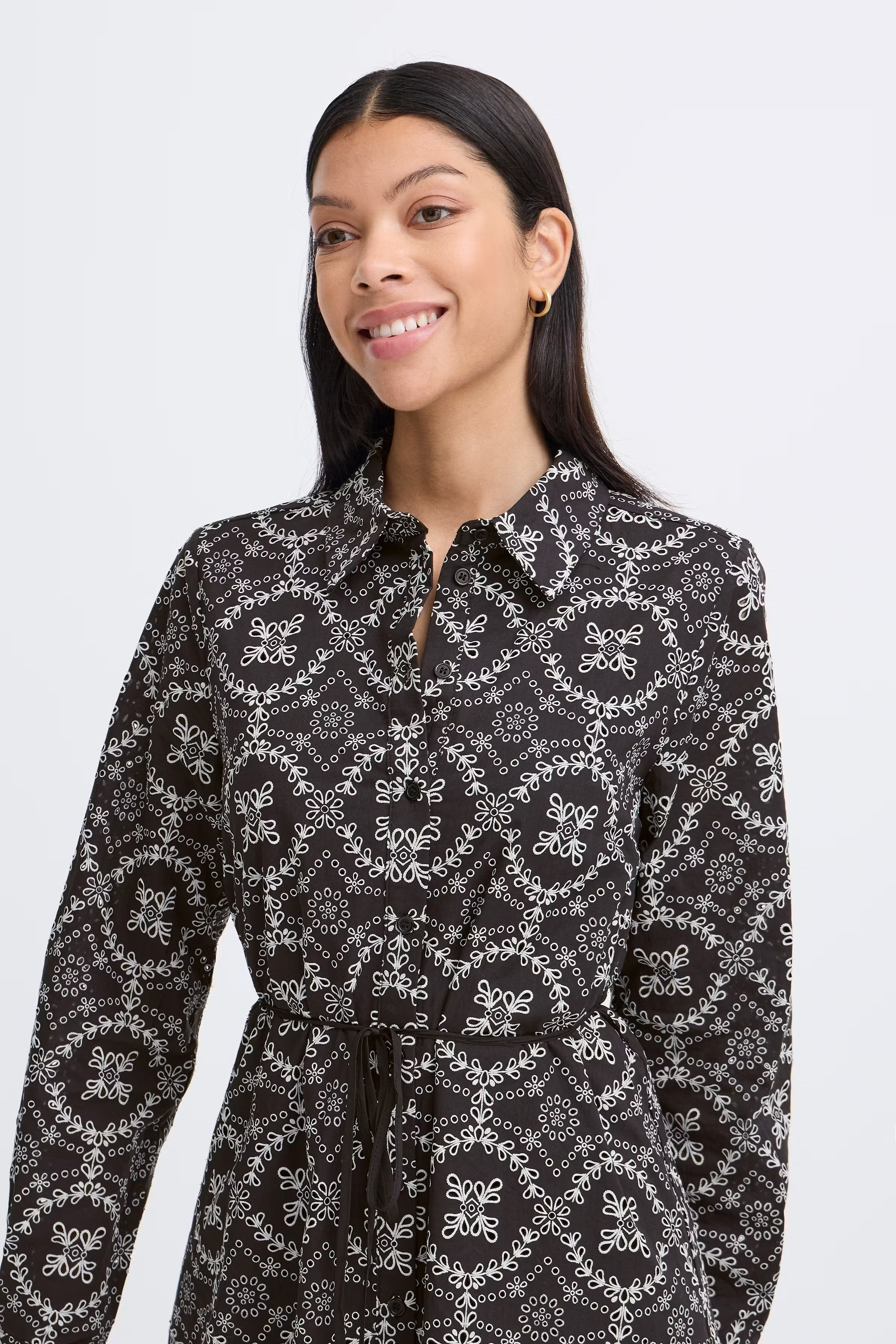 BYXHARMONIA Kjole LOOKBOOK DETAIL 20818953-900008179