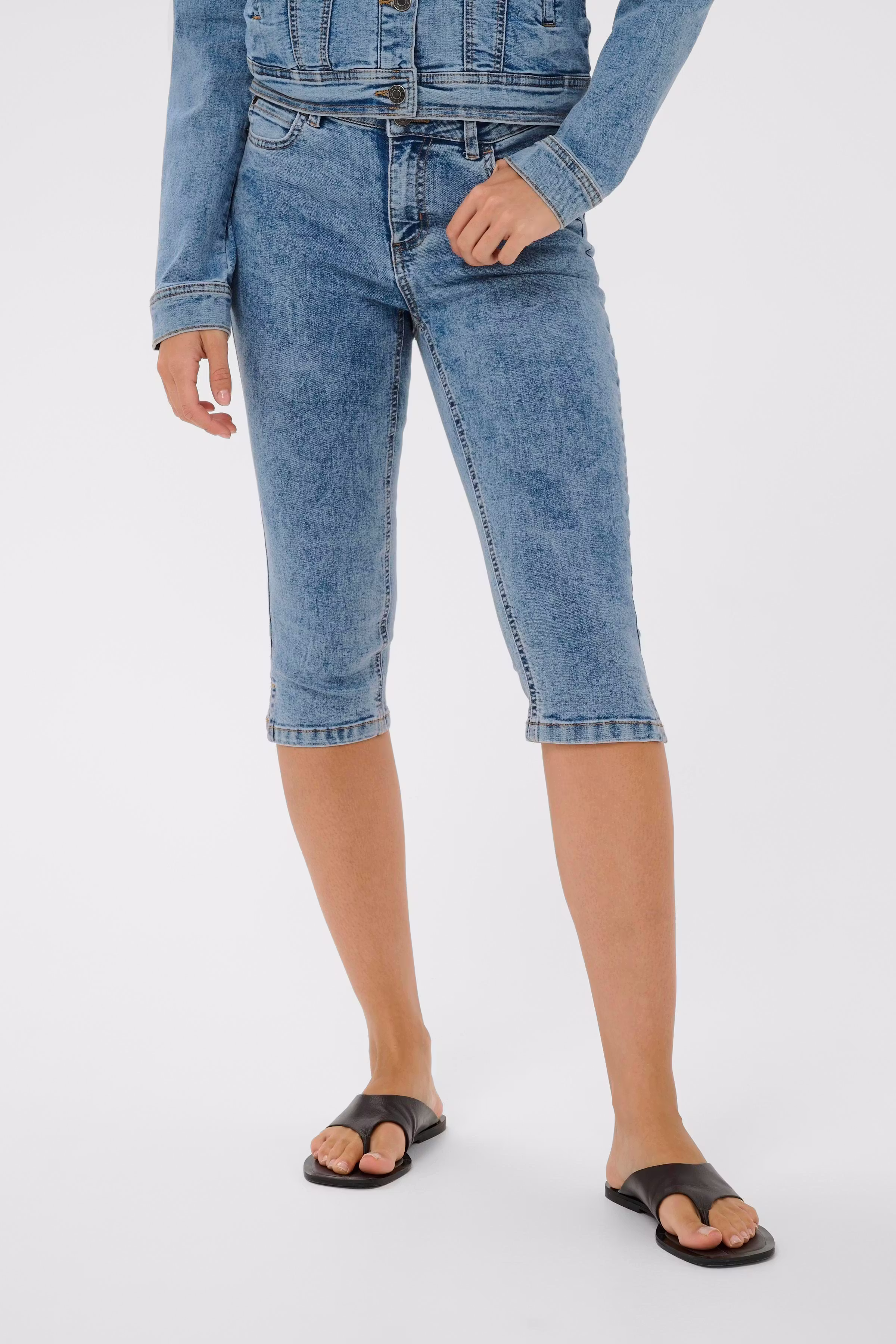 KAvilma Capribroek LOOKBOOK FRONT 10511488-103166