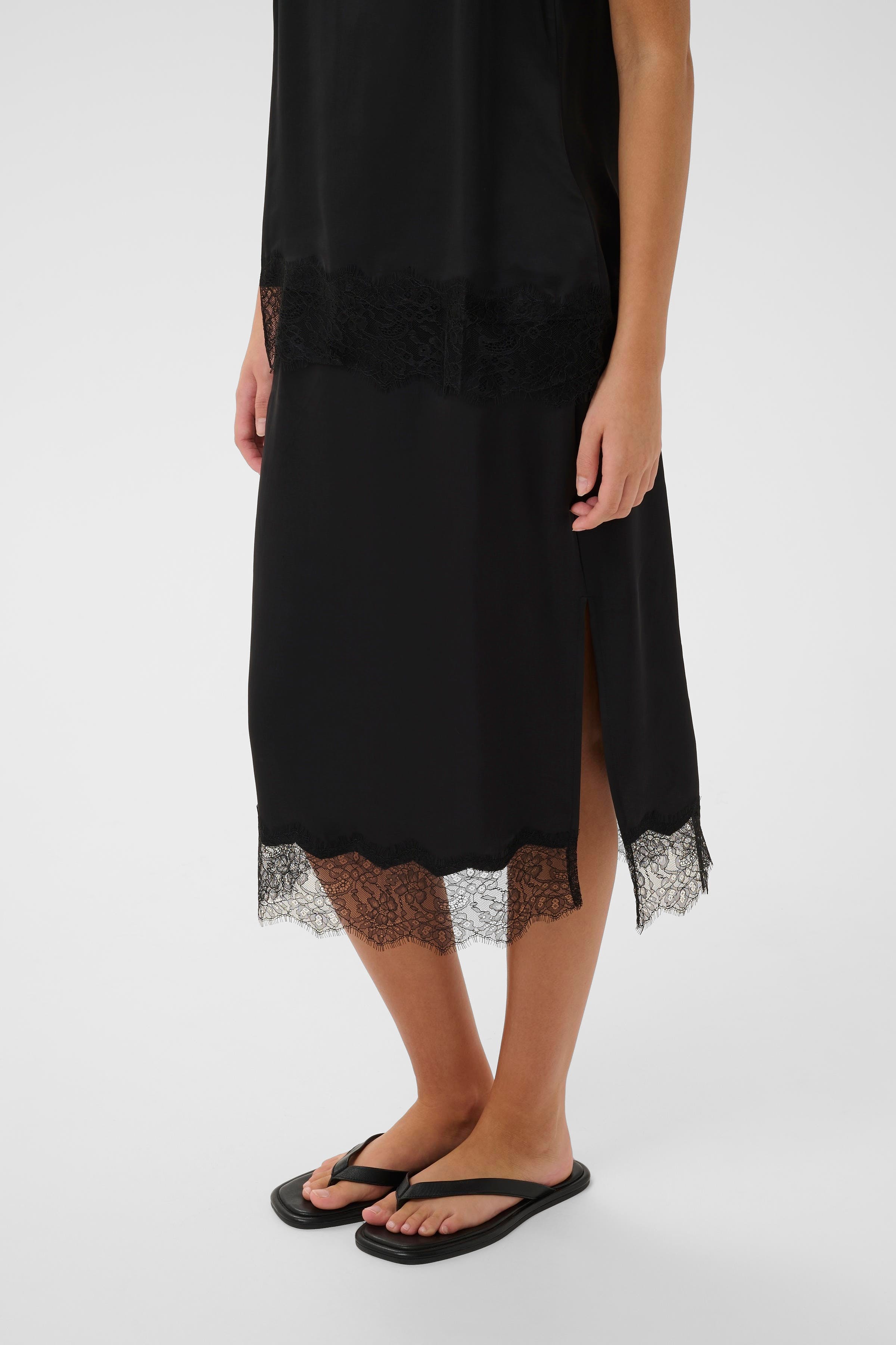 BallaIW Skirt LOOKBOOK FRONT 30111276-194008