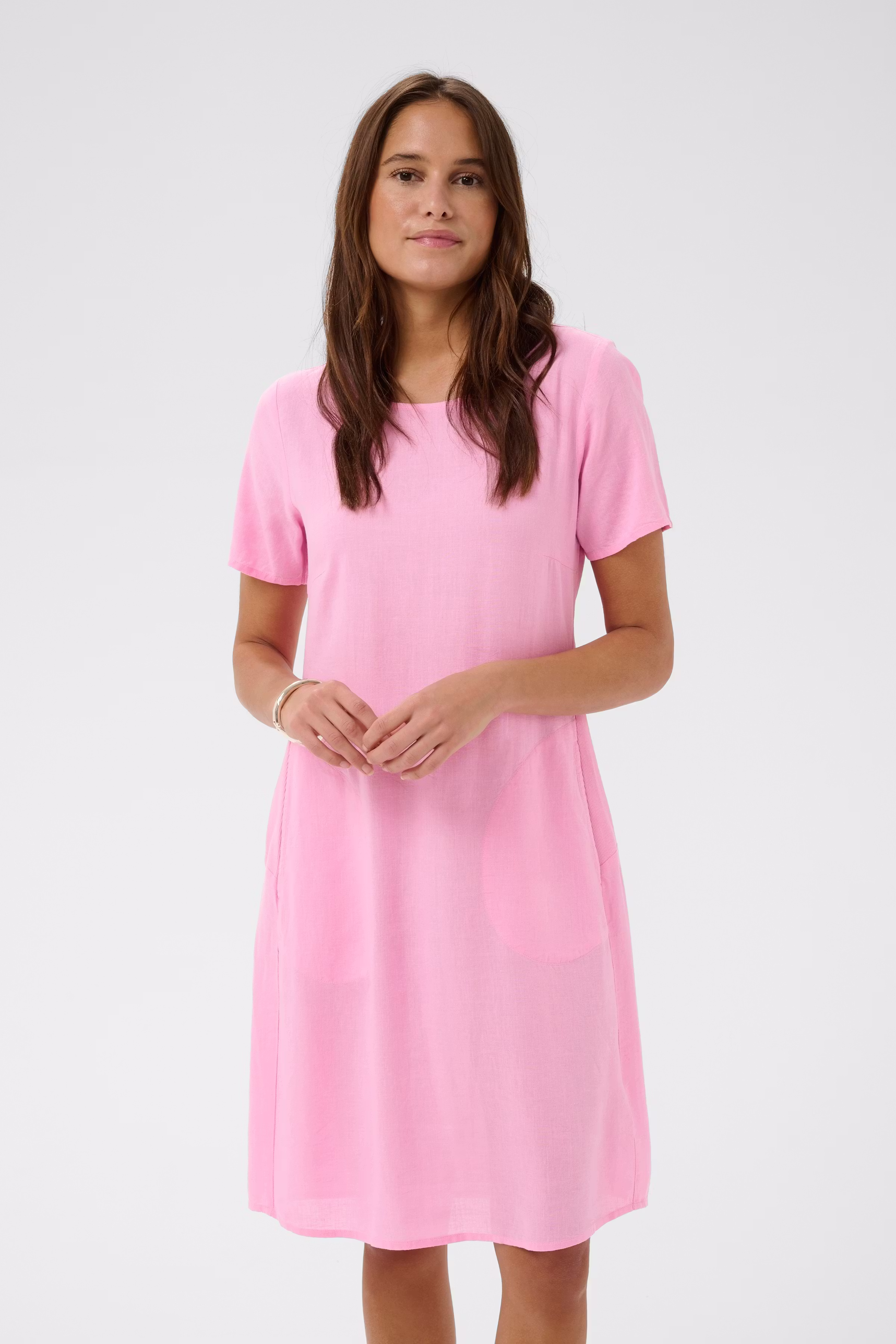 KAmilia Kjole LOOKBOOK FRONT 10508362-152218