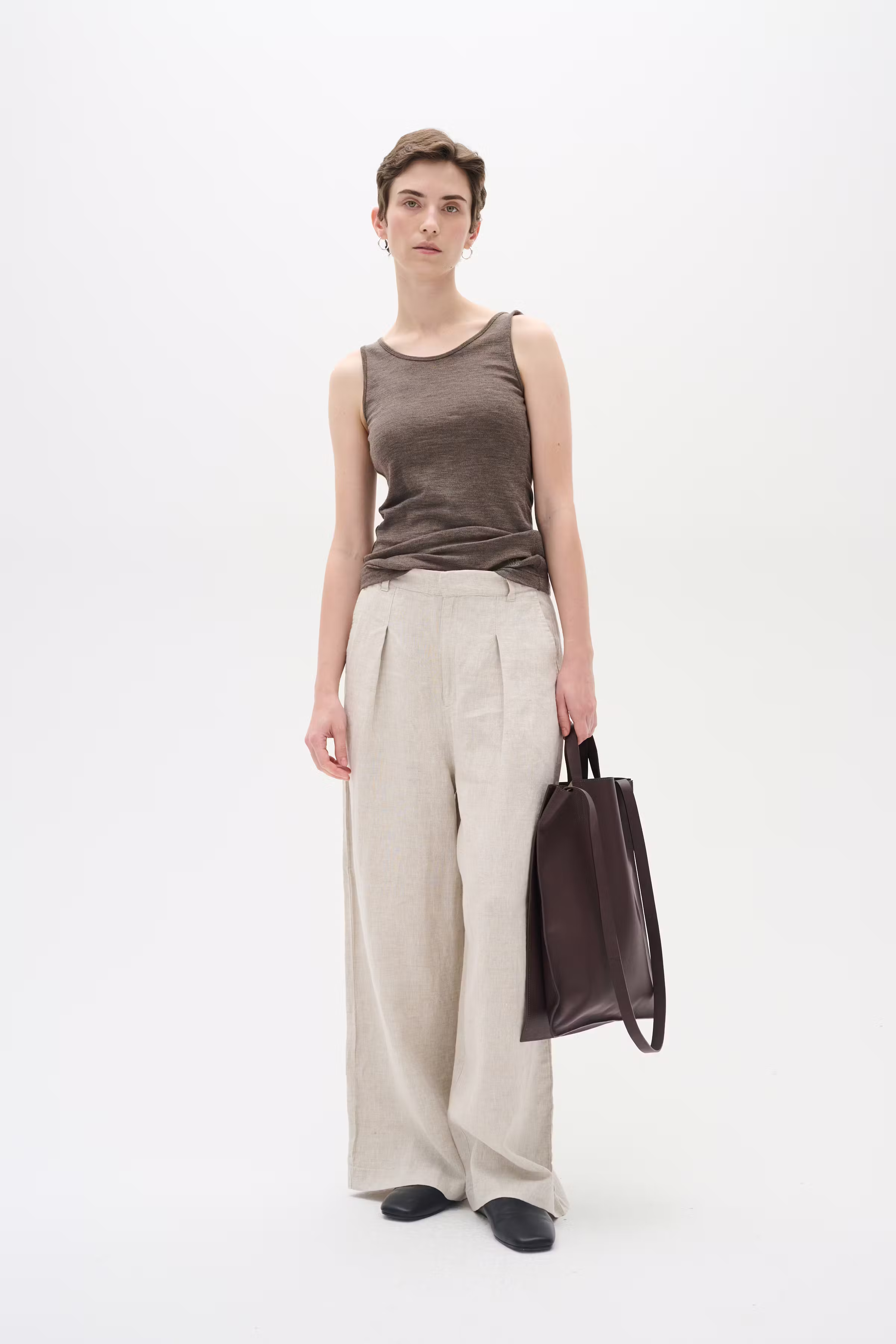 FangIW uldTop LOOKBOOK FRONT 30106095-300872