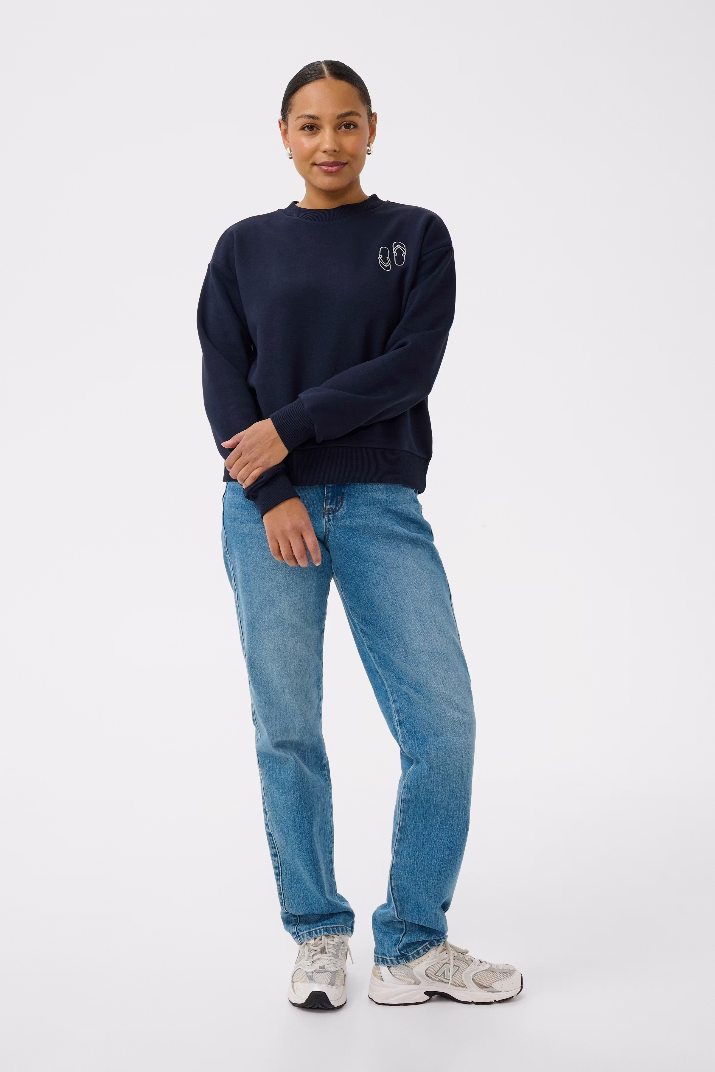 KAlilje Sweatshirt LOOKBOOK FRONT 10511630-194020