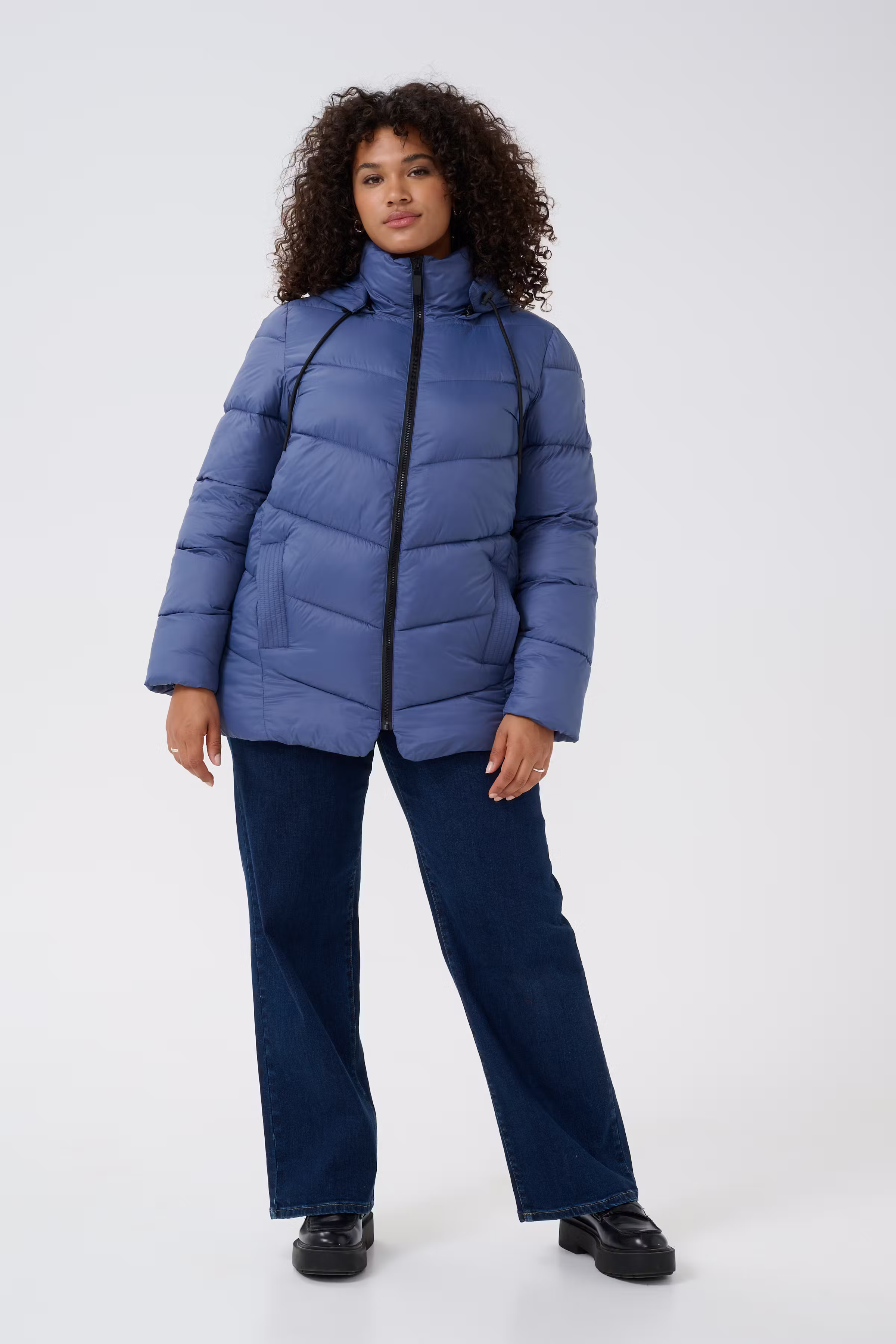 KCsusanna Outerwear LOOKBOOK FRONT 10582481-193928