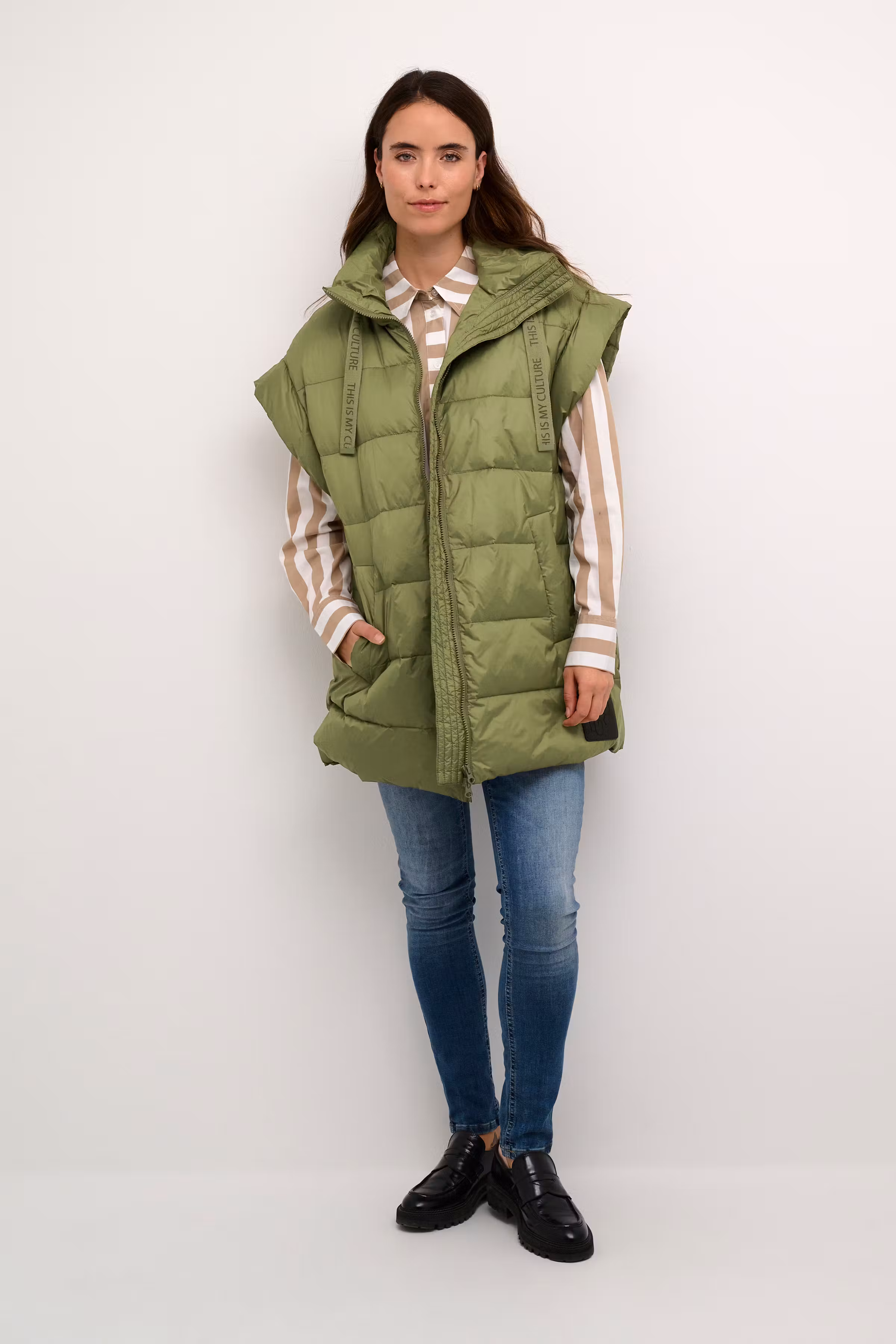CUeia Down vest LOOKBOOK FRONT 50110713-180521