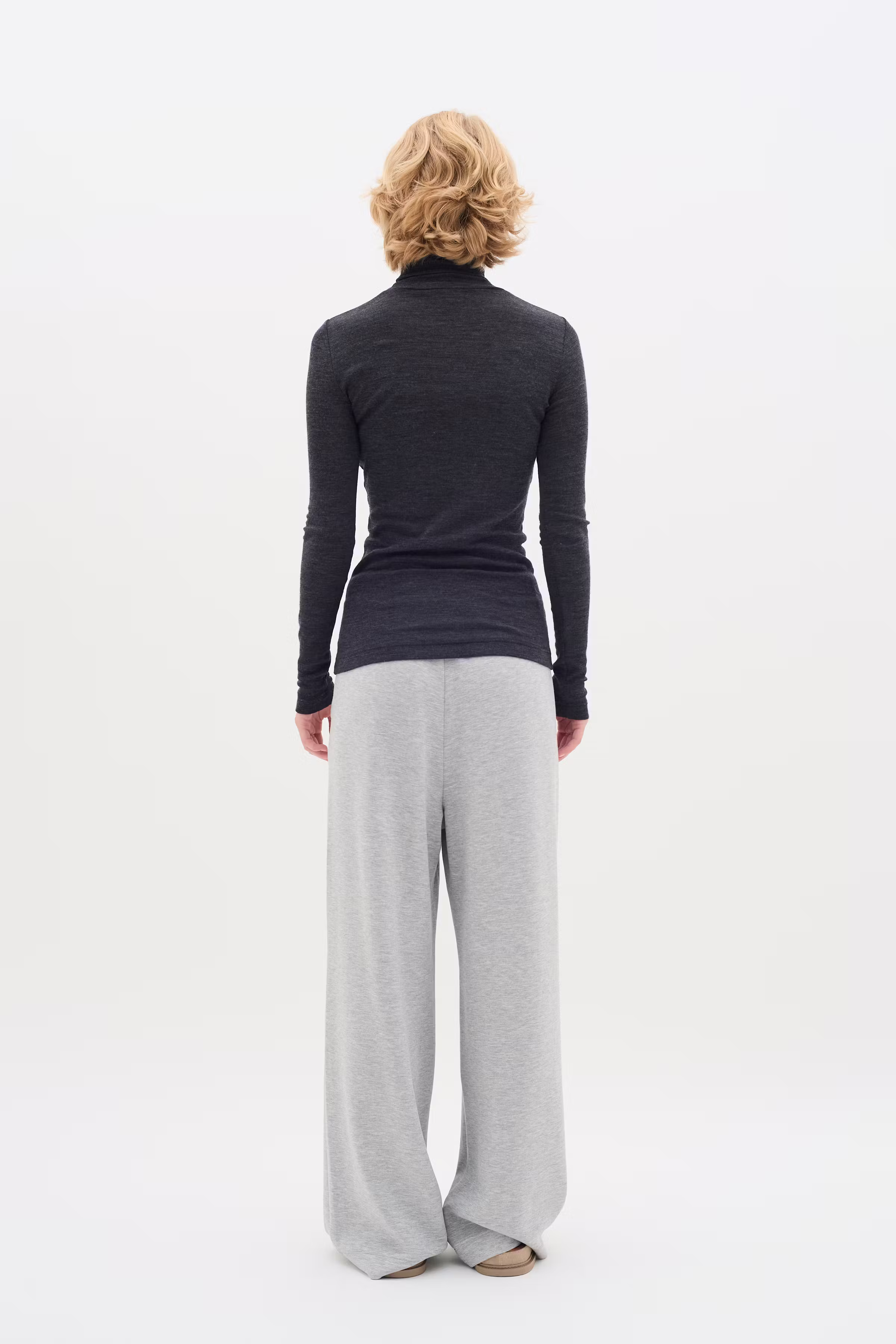 FangIW Wolle Rollkragen T-shirt LOOKBOOK BACK 30106097-1740161