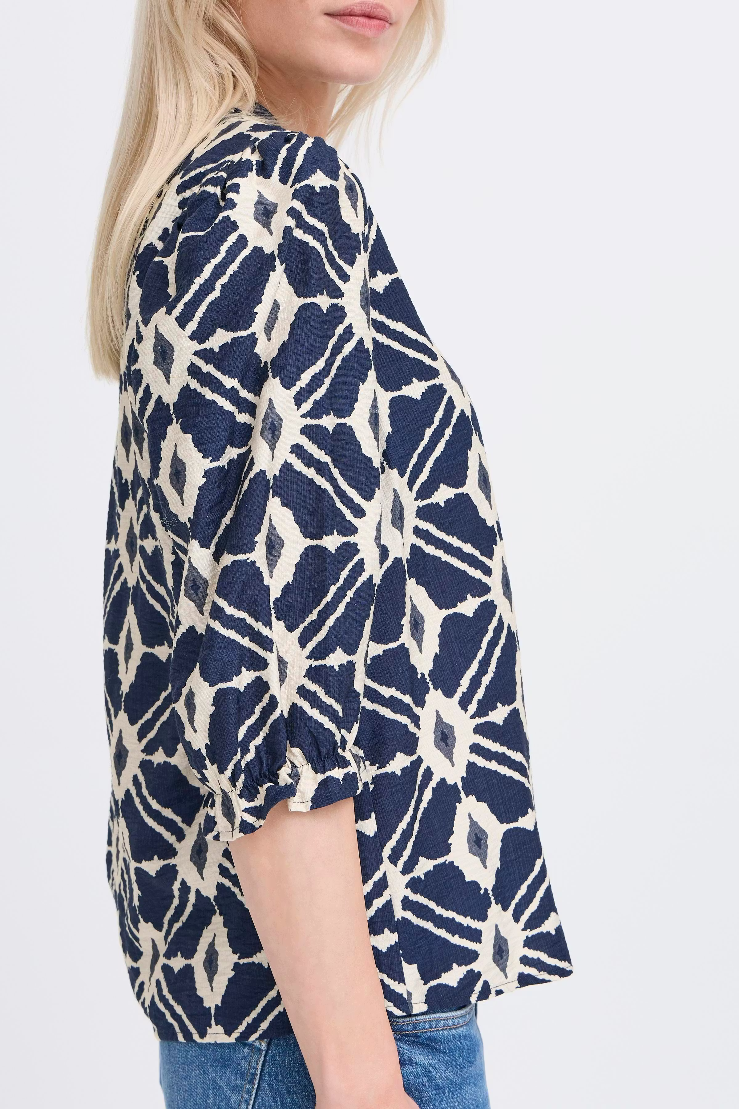 BYIKAIA Bluse LOOKBOOK DETAIL 20818367-900003021