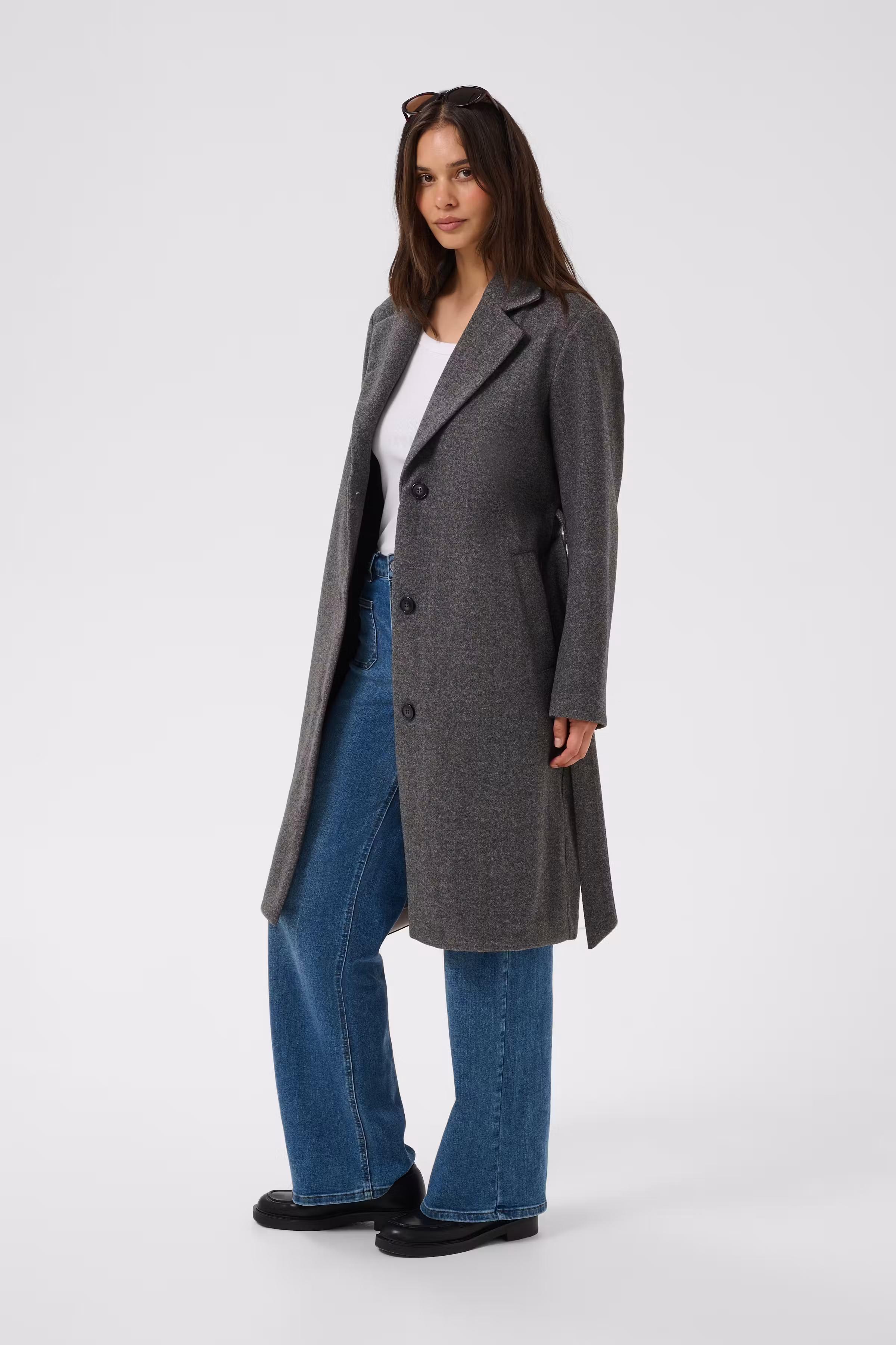 KAsaturn Mantel LOOKBOOK FRONT 10511086-100125