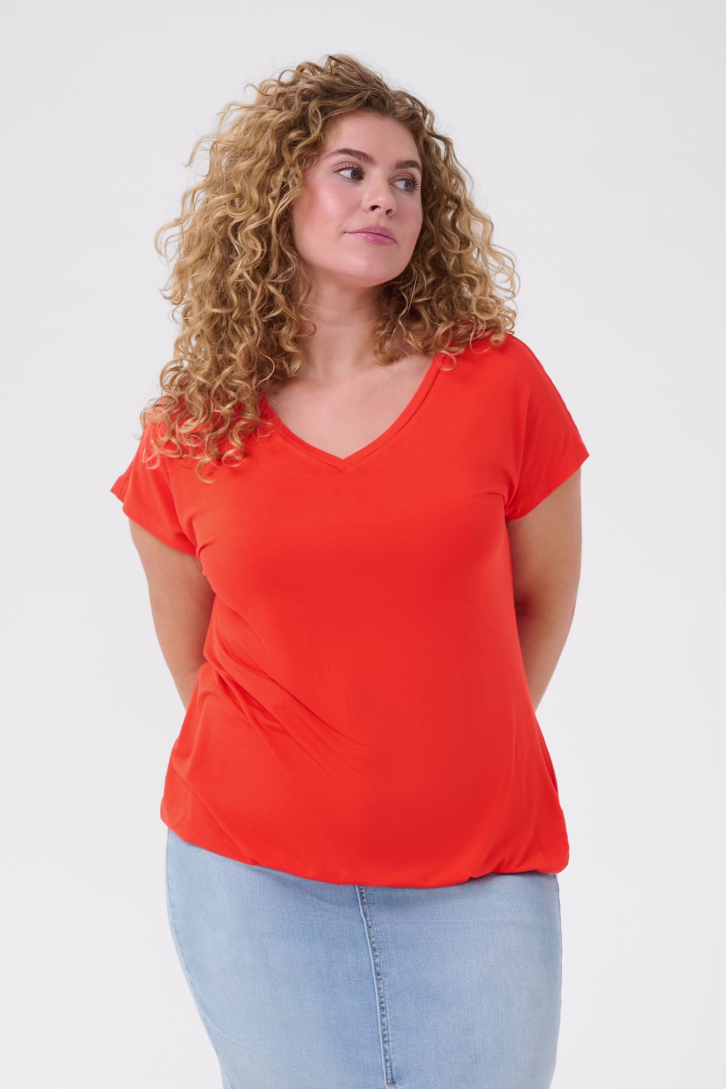 KCjena T-shirt LOOKBOOK FRONT 10582099-171558
