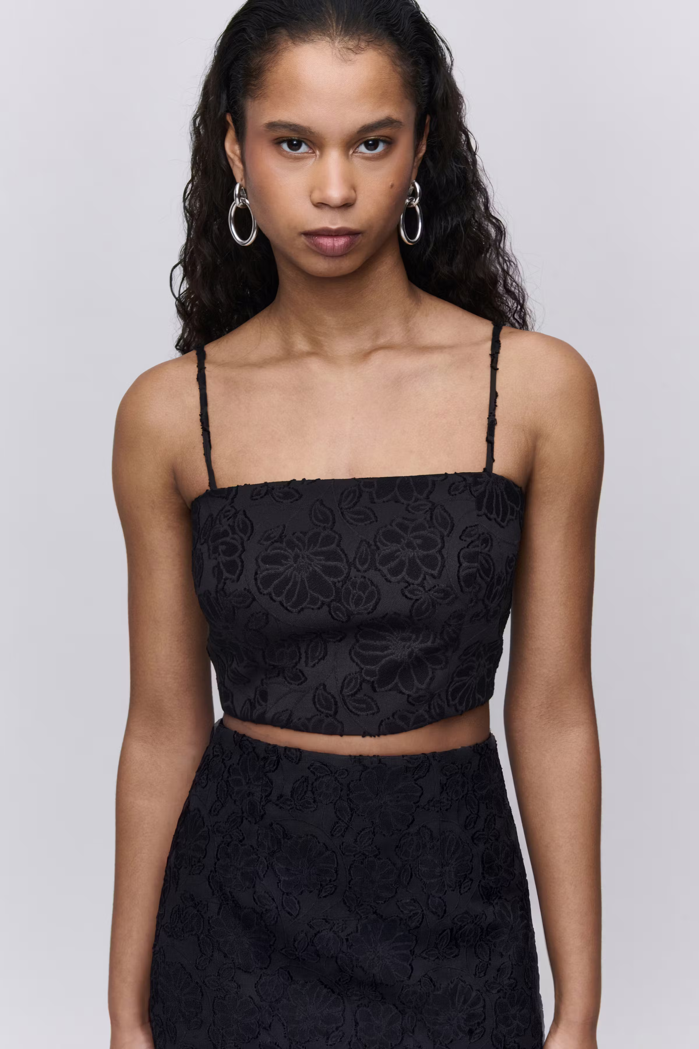 TIMEA Top LOOKBOOK FRONT 30600586-BK999