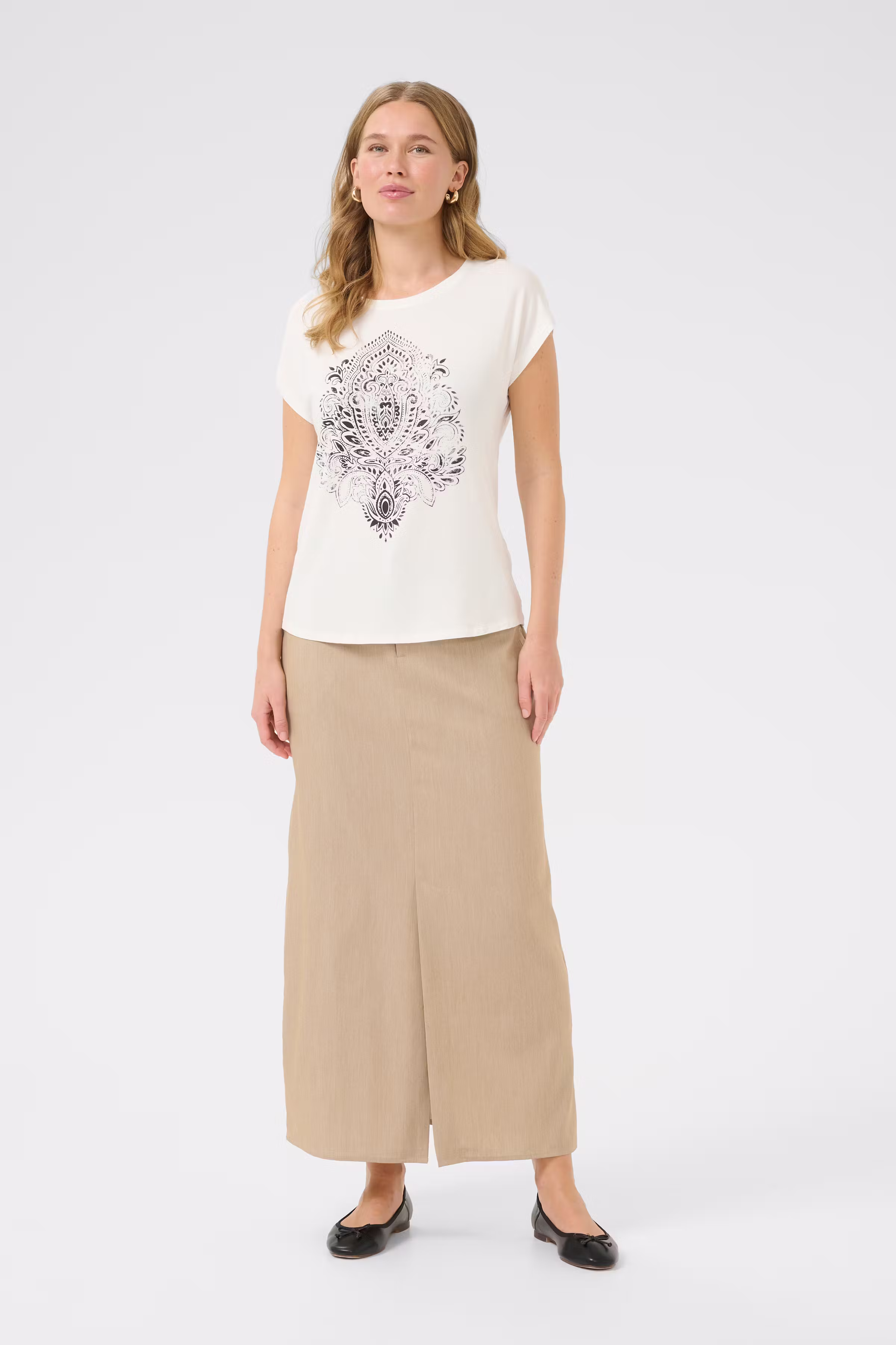 BPmally T-shirt LOOKBOOK FRONT 10590234-110602B