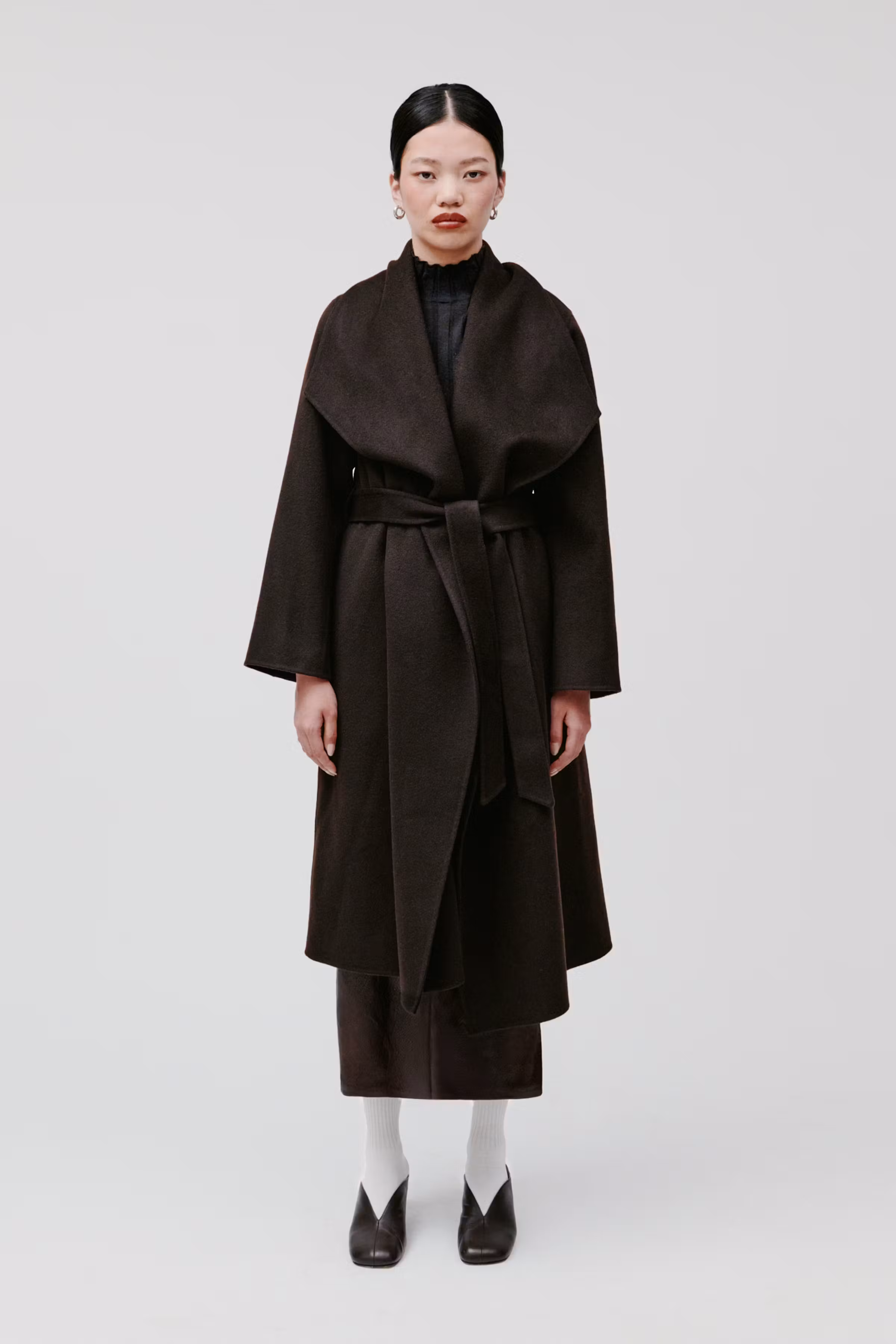 IOCARRIE ROSE COAT IN DARK BROWN WOOL