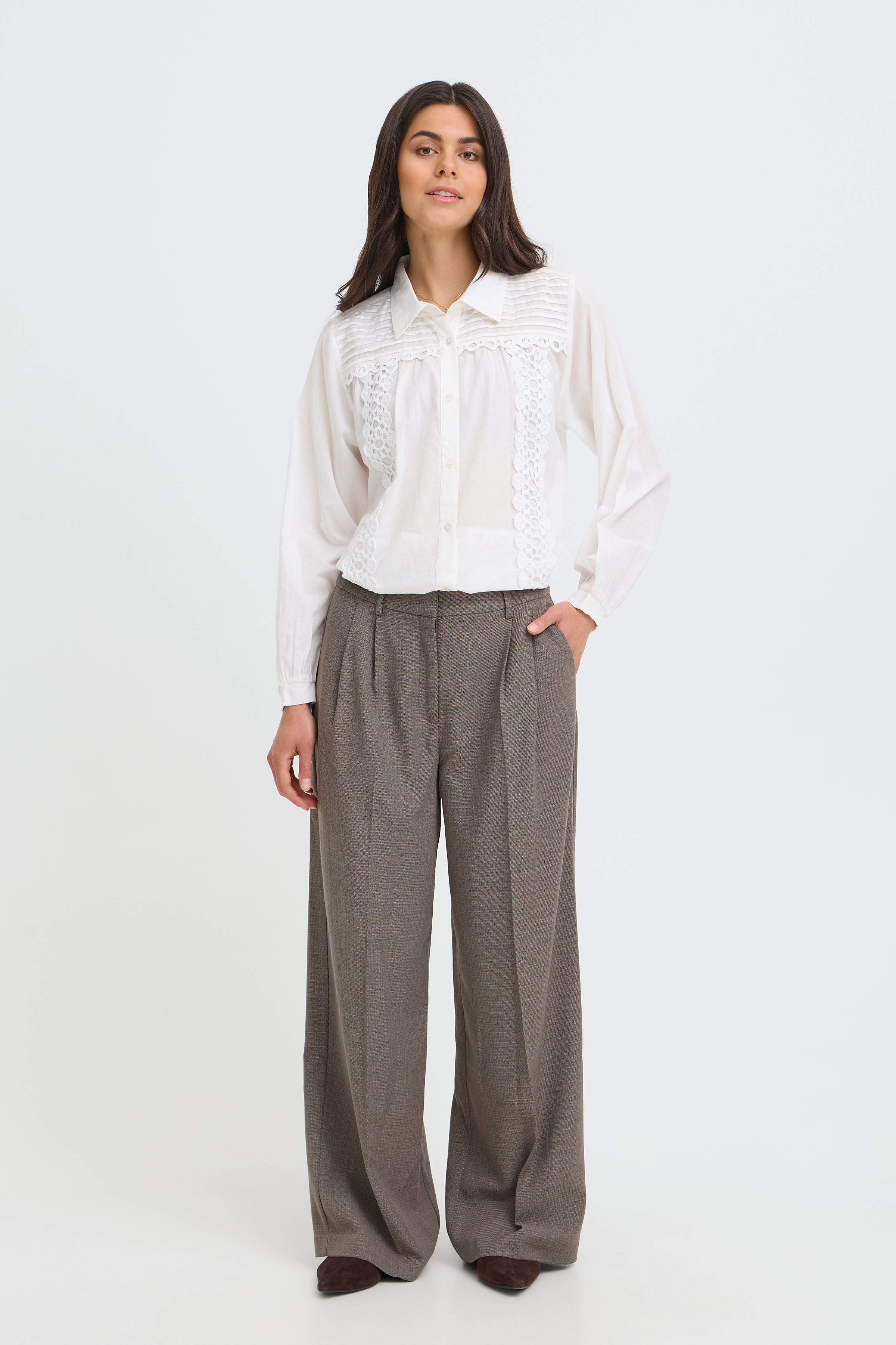 FRISOLDES Trousers LOOKBOOK FRONT 20618445-1812101