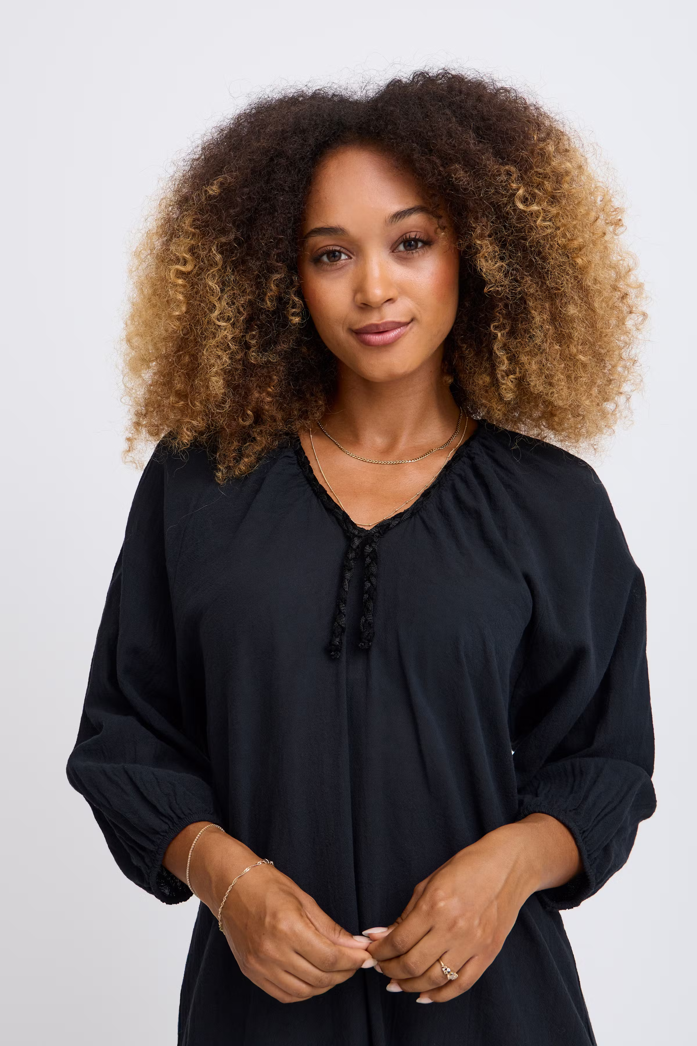 SBKAROLA Kjole LOOKBOOK DETAIL 22100693-190303