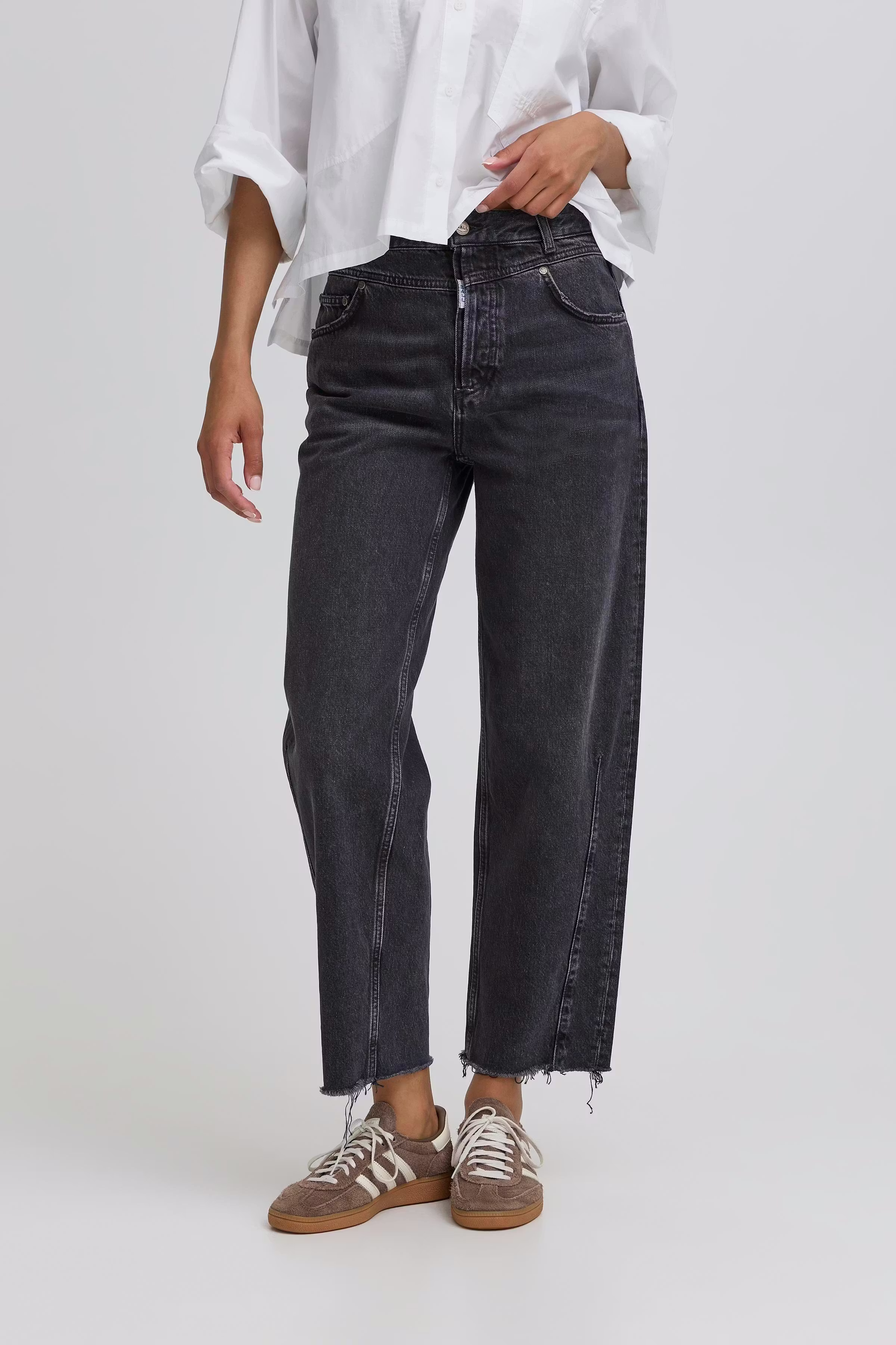 BACAMMEO Cropped Jeans LOOKBOOK FRONT 50405285-205277