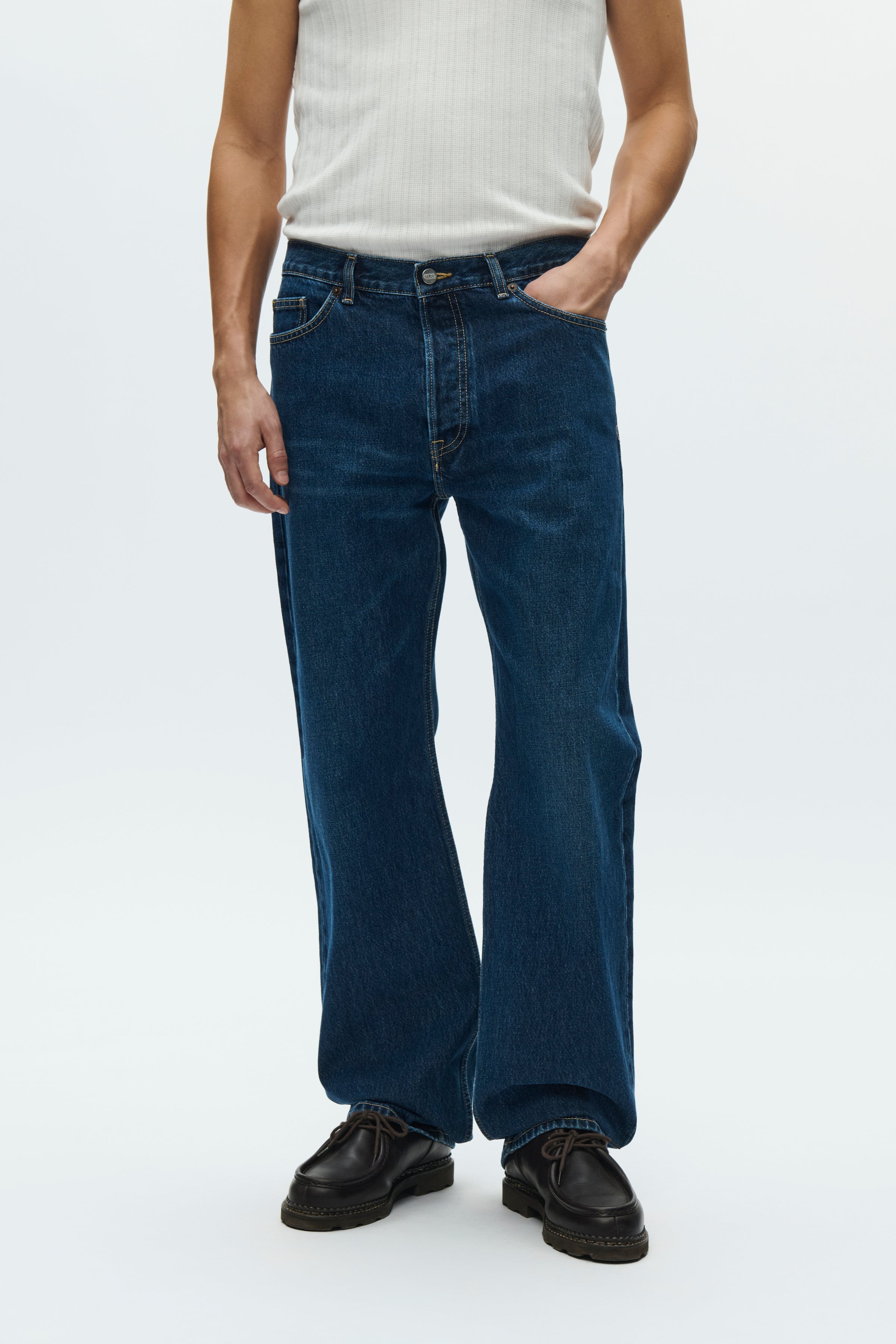 WWType 2 Jeans LOOKBOOK FRONT 30251600-304312
