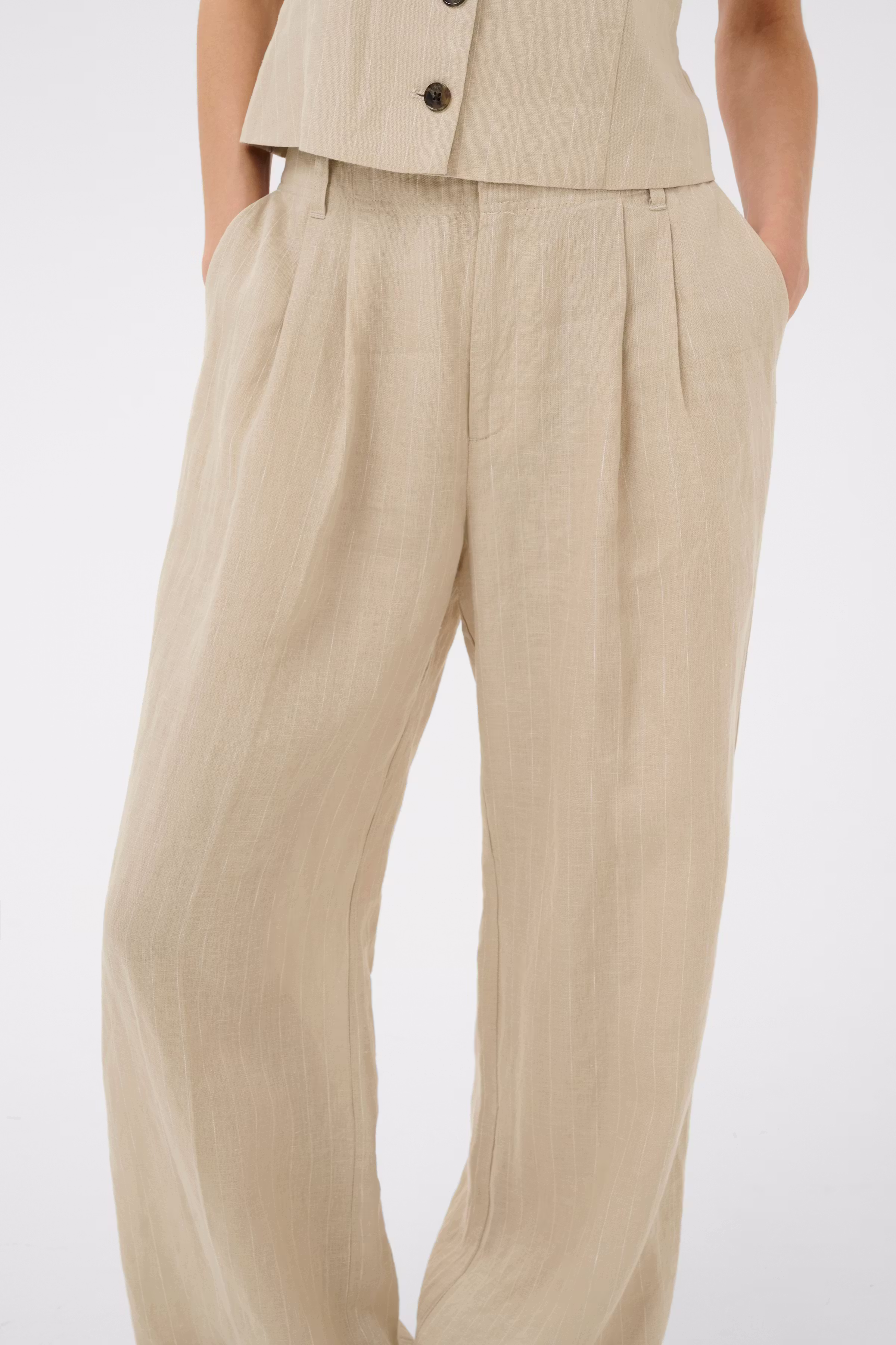 AliyaPW Trousers LOOKBOOK BACK 30310443-304798