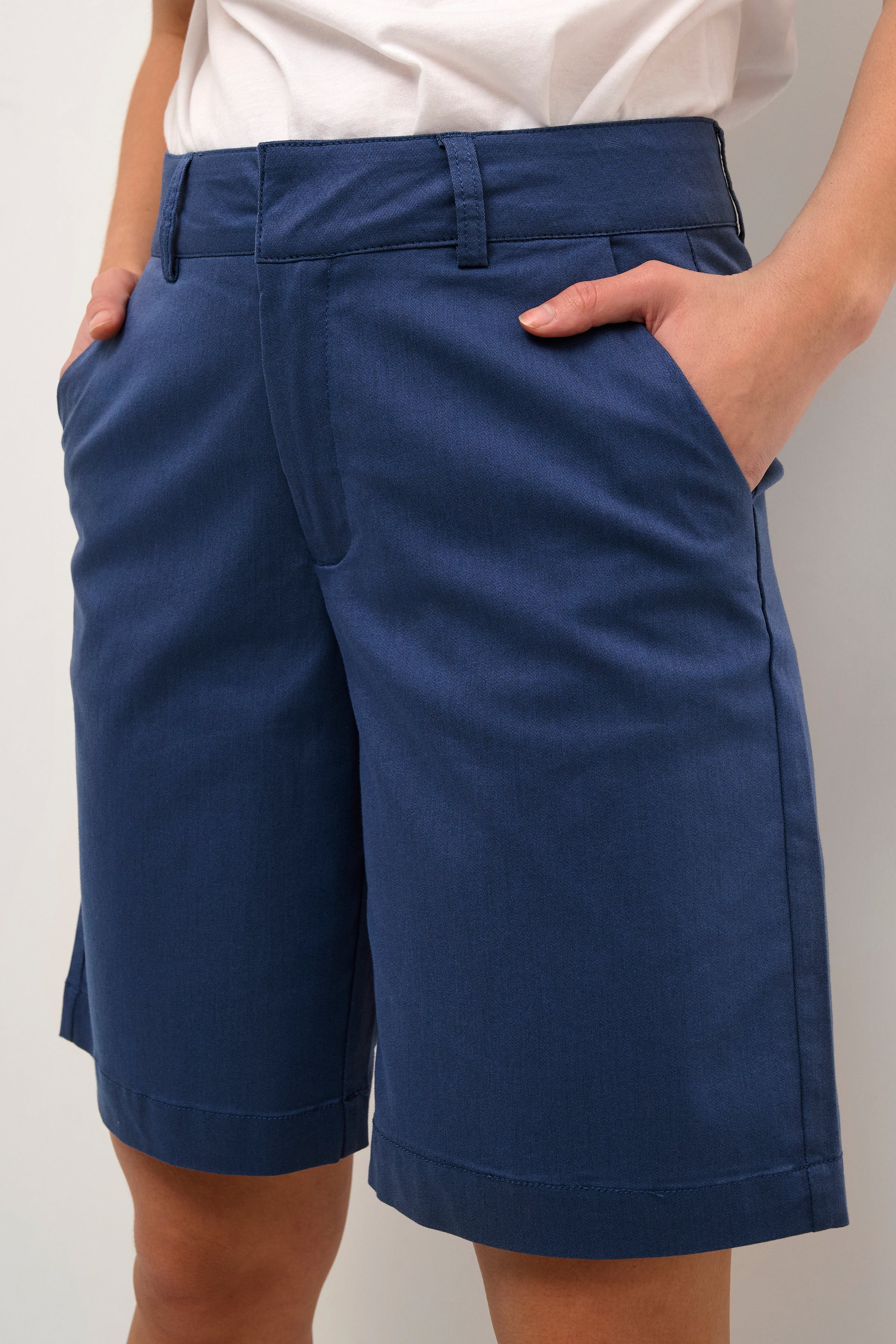 KAlea Shorts LOOKBOOK DETAIL 10505457-193929