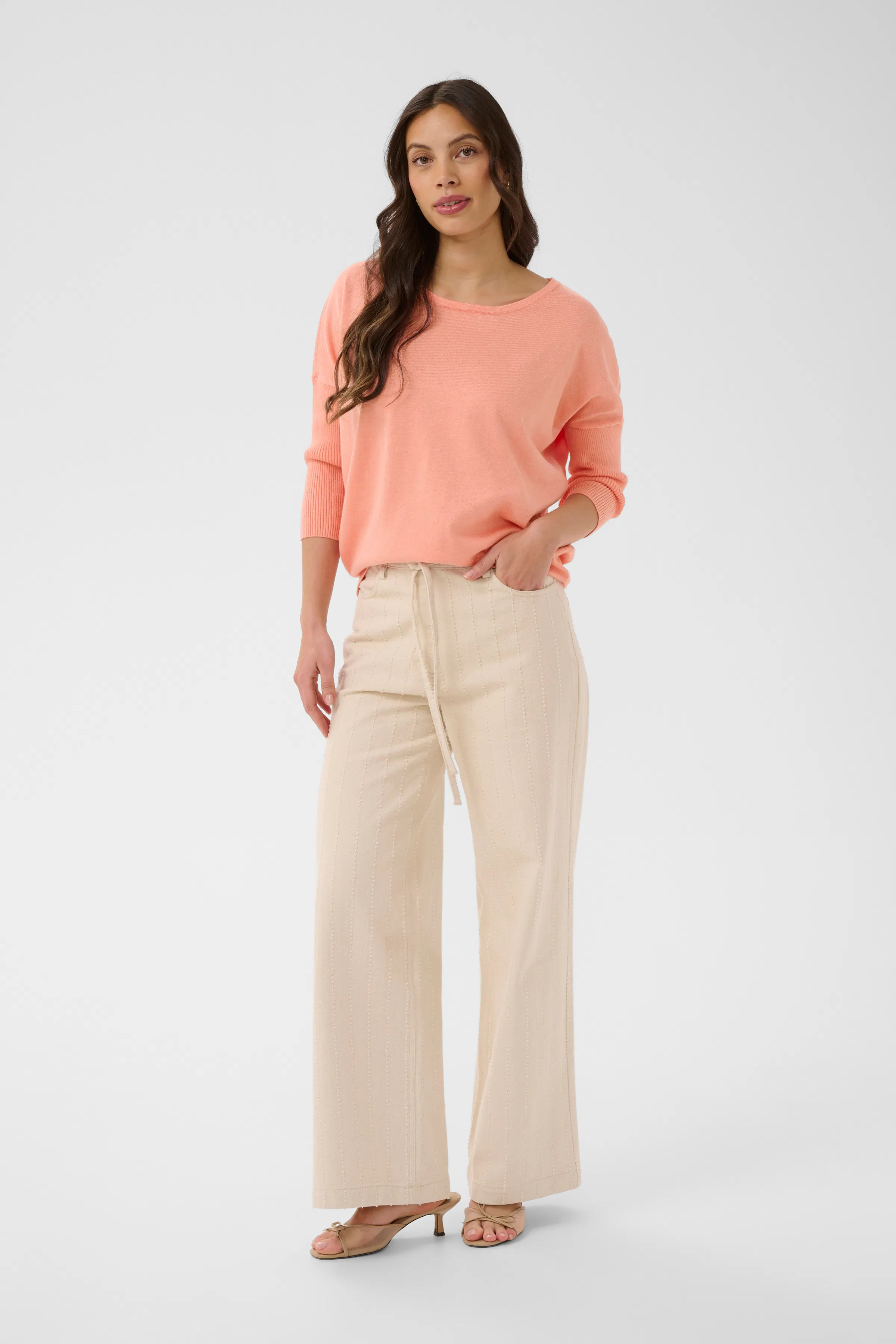A2561, Pullover LOOKBOOK FRONT 30500003-1515201