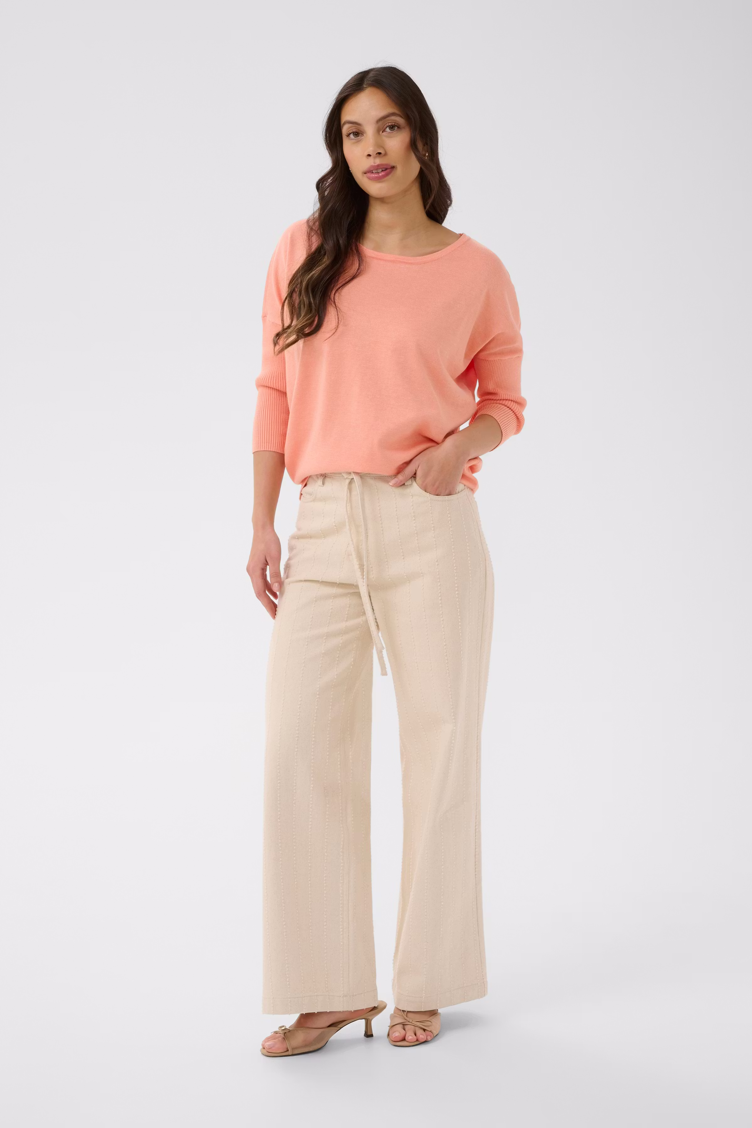 A2561, Pullover LOOKBOOK FRONT 30500003-1515201