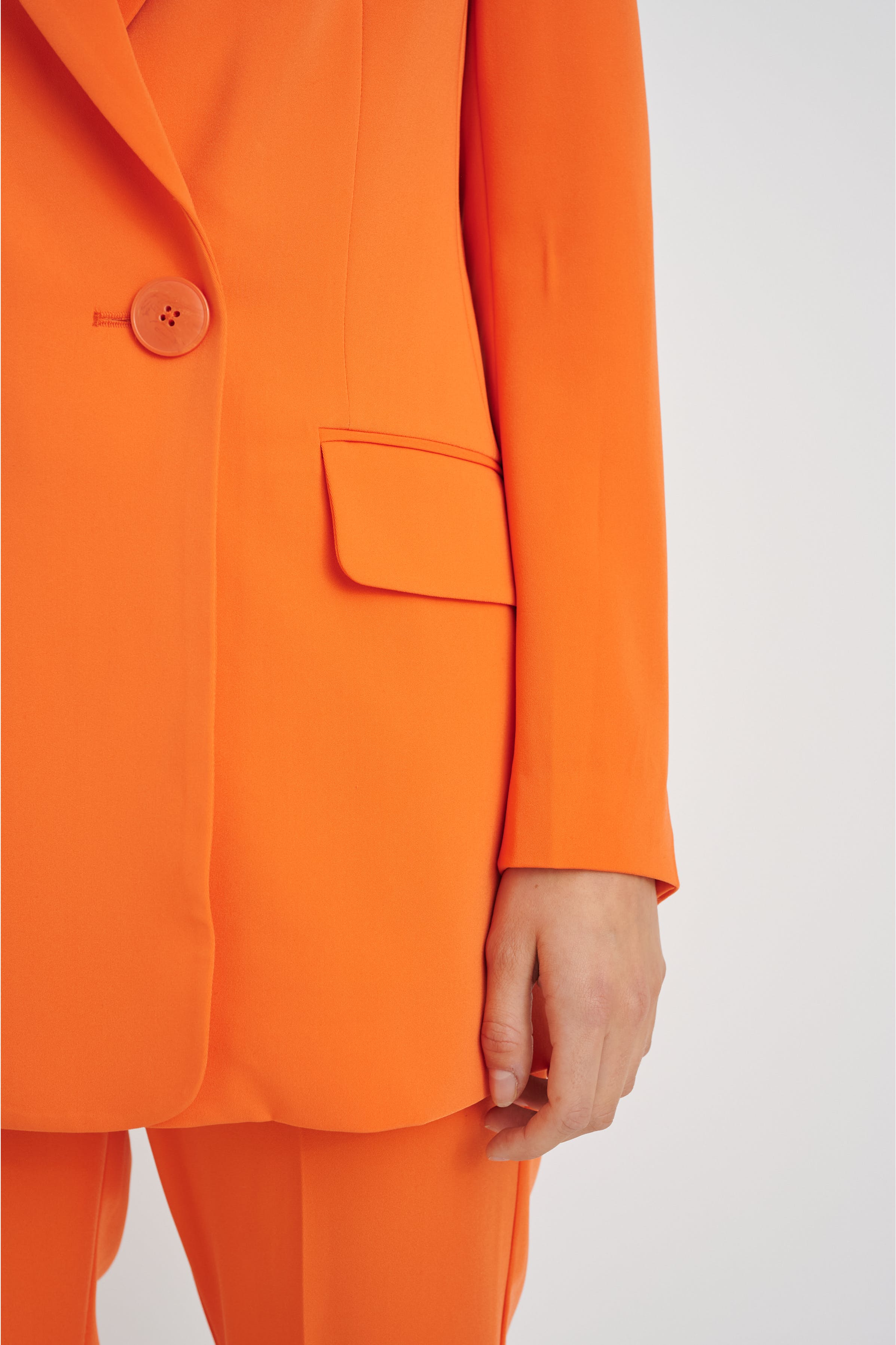 AdianIW Blazer LOOKBOOK DETAIL 30107854-171462