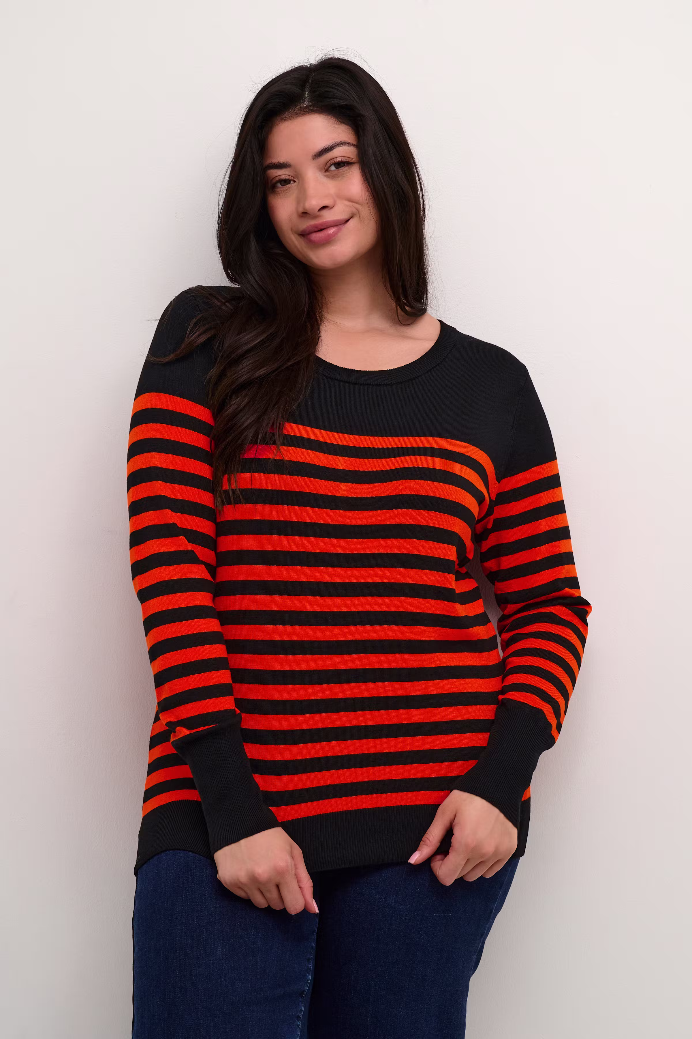 KClizzy Pullover LOOKBOOK FRONT 10582600-106463