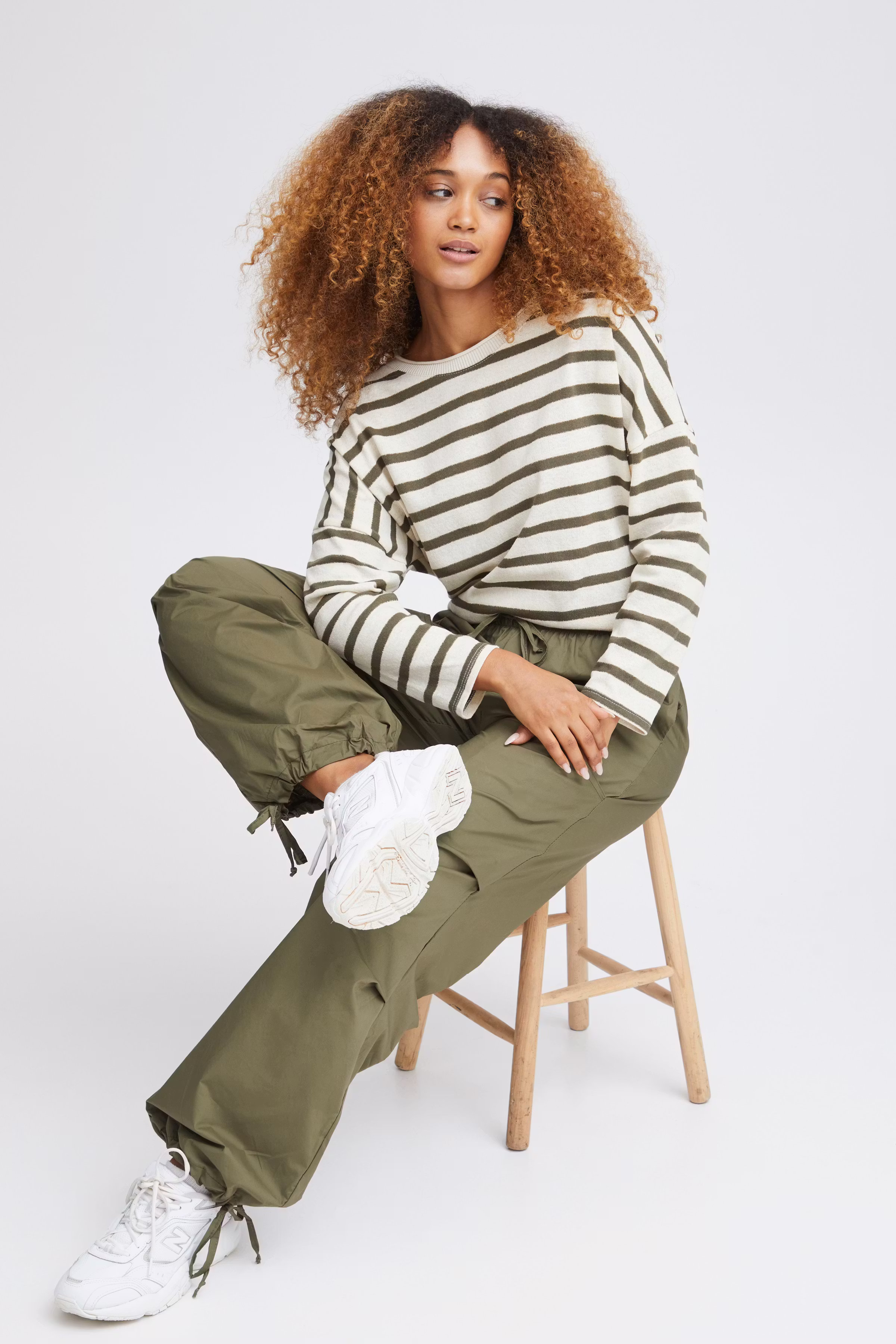 SBFABRINA Broek LOOKBOOK DETAIL 22100510-190312