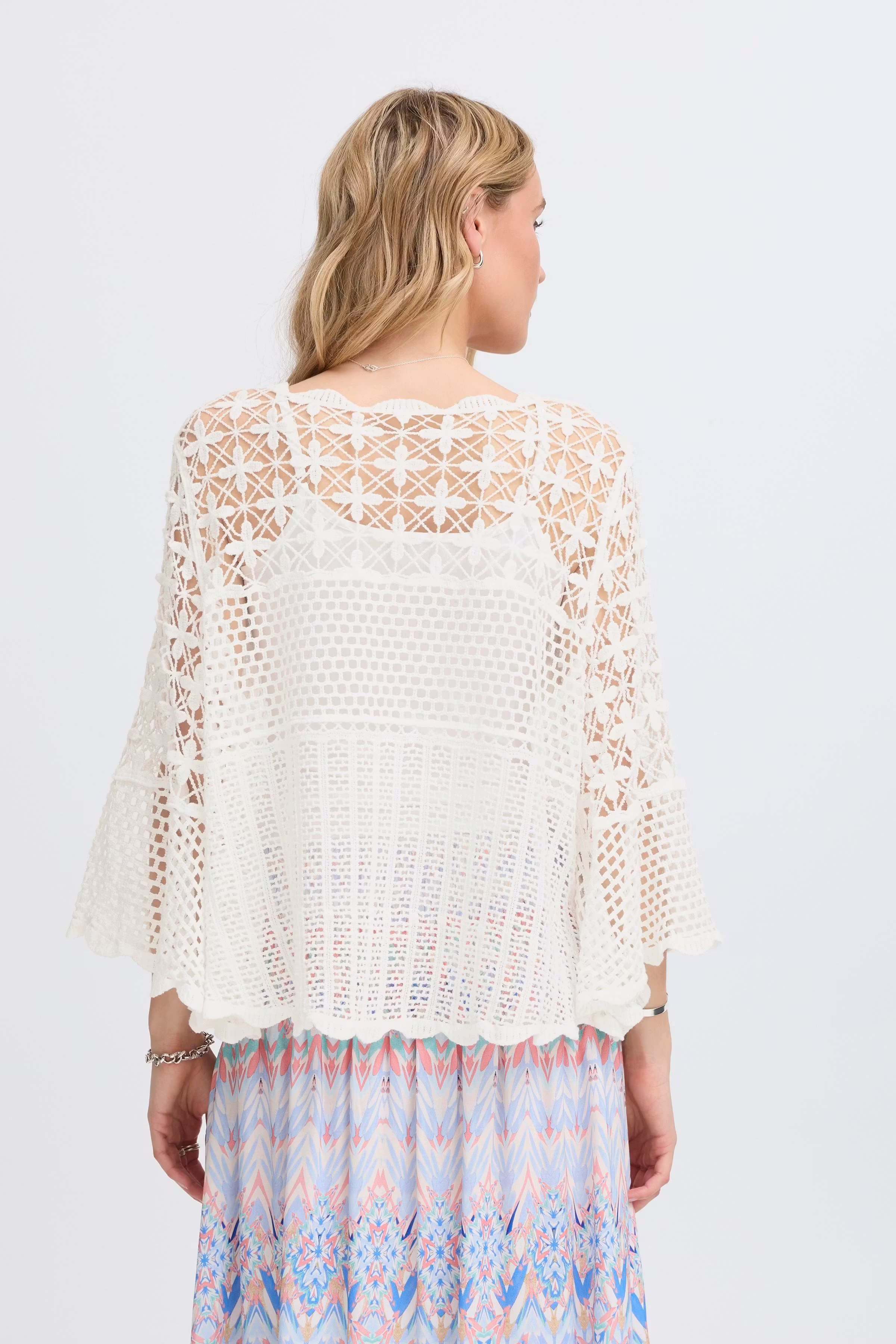 SBRIMONA Bluse LOOKBOOK BACK 22100995-110602