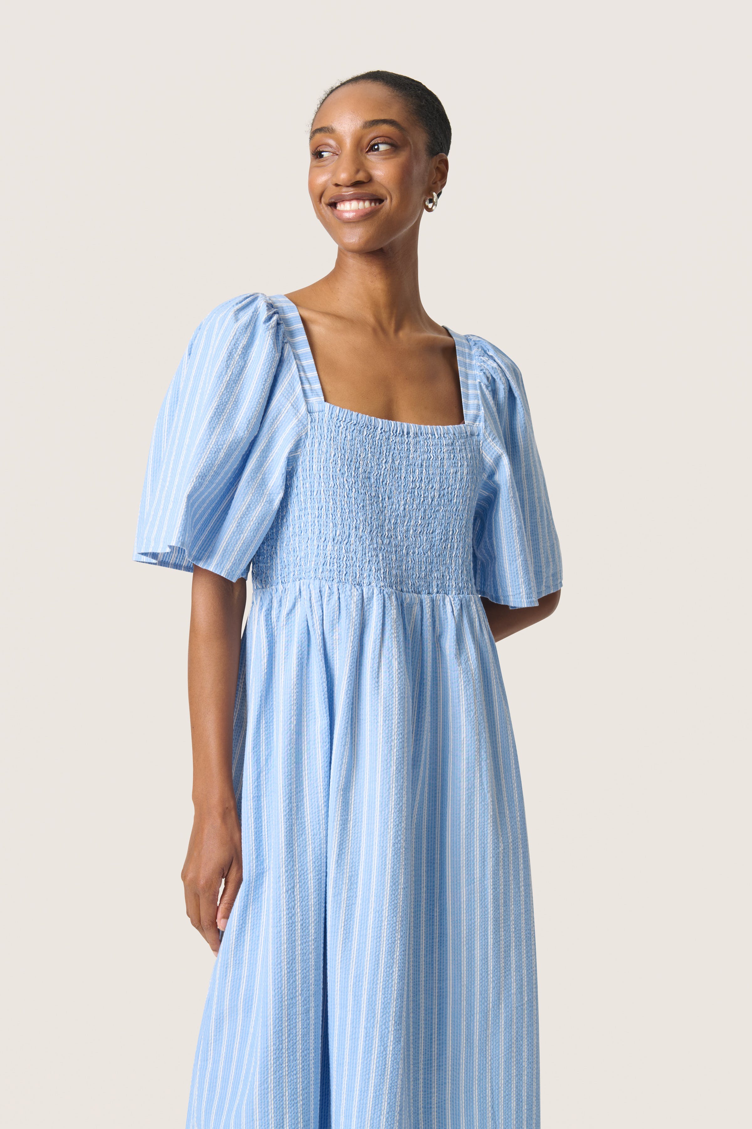 SLAnvitte Jurk LOOKBOOK FRONT 30408471-303926