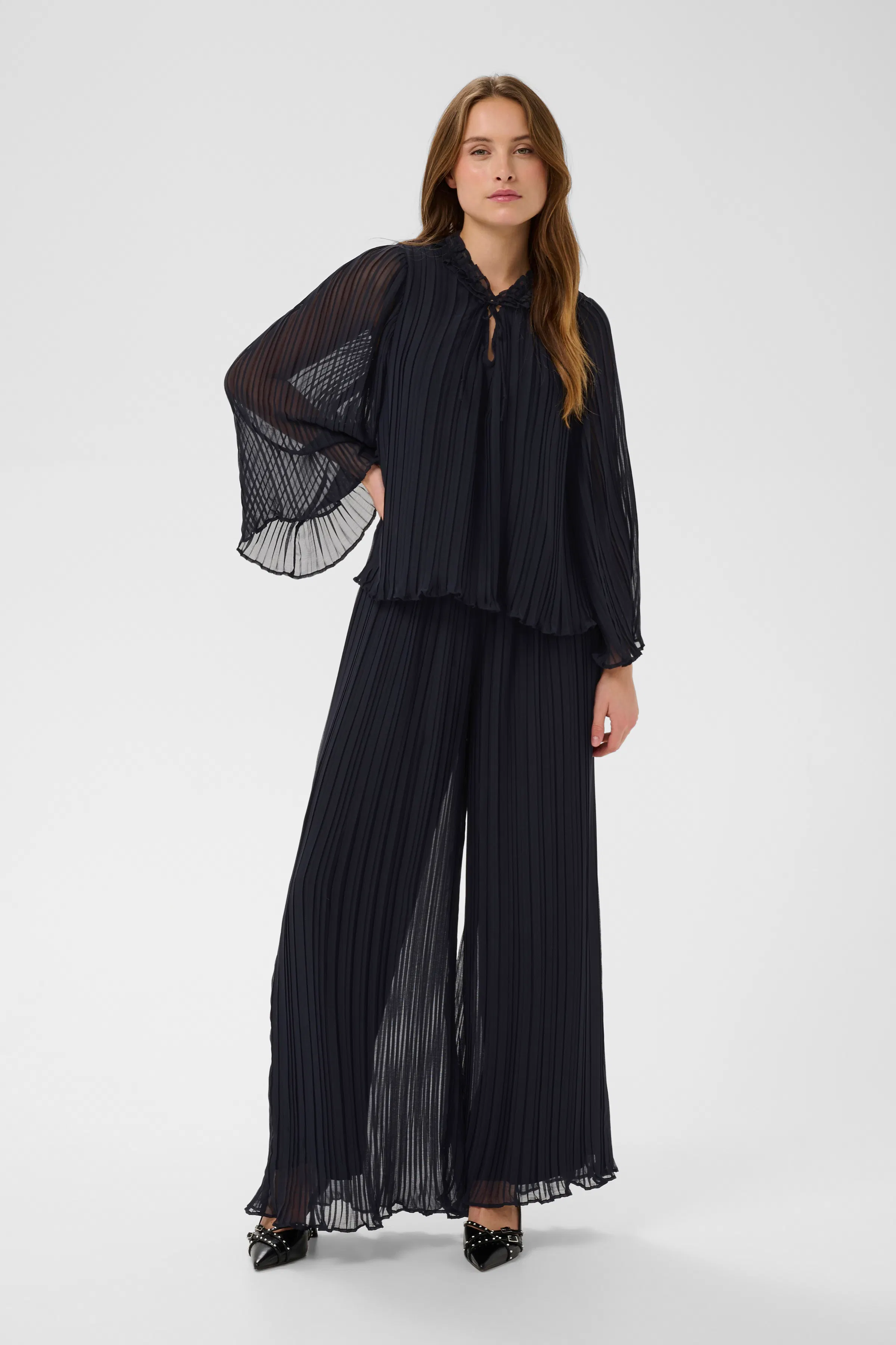 NuriSZ Bluse LOOKBOOK FRONT 30514597-193911
