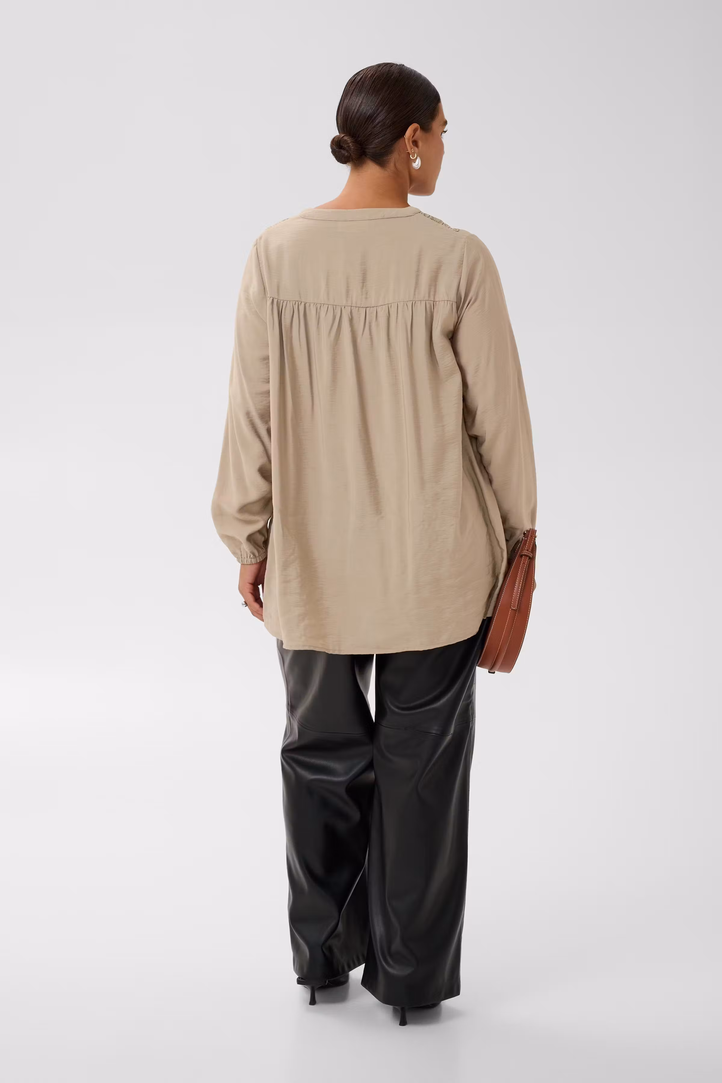 KCtine Tunika LOOKBOOK BACK 10584523-171311