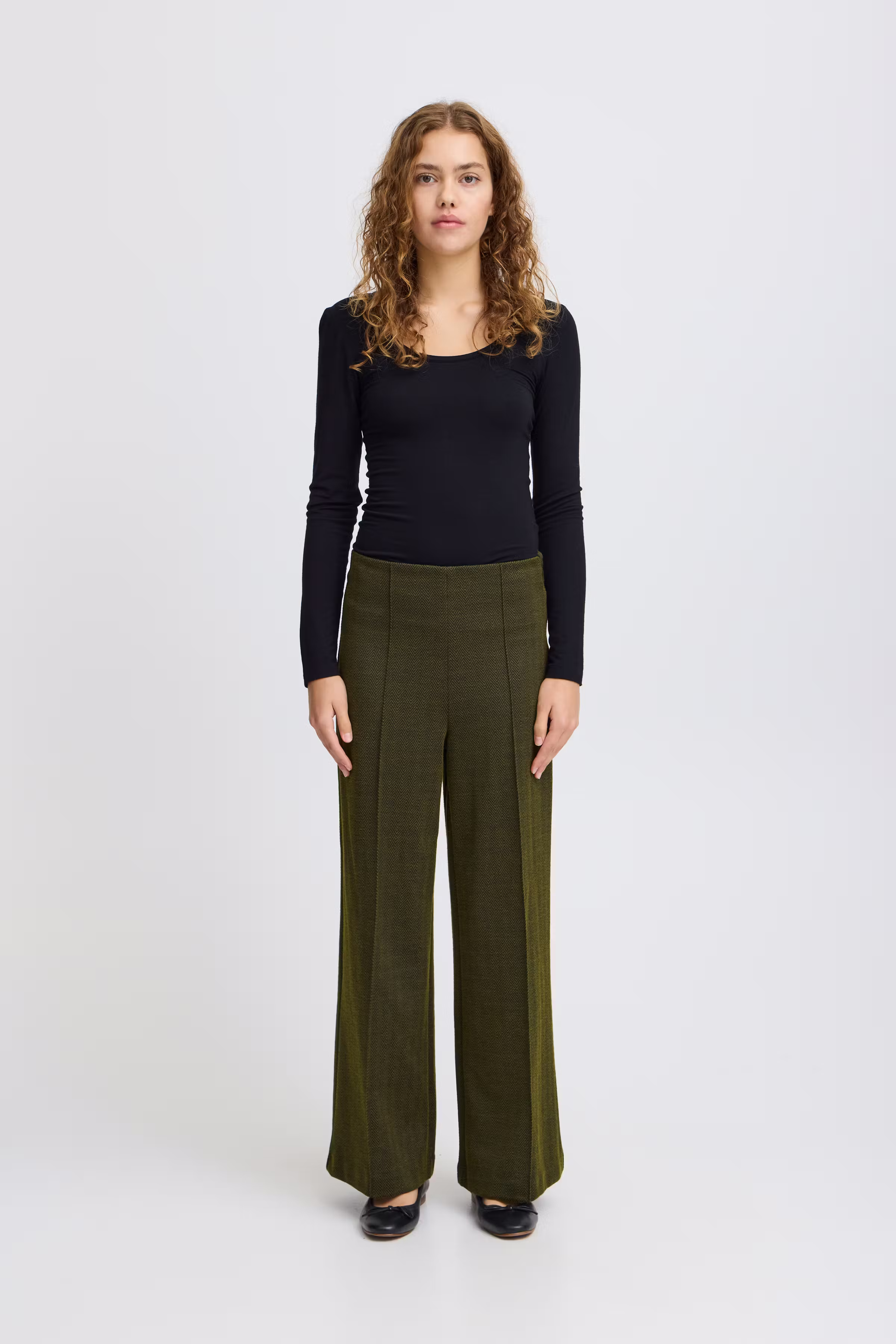 IHKATE JACQUARD Pantalon LOOKBOOK FRONT 20121602-203618