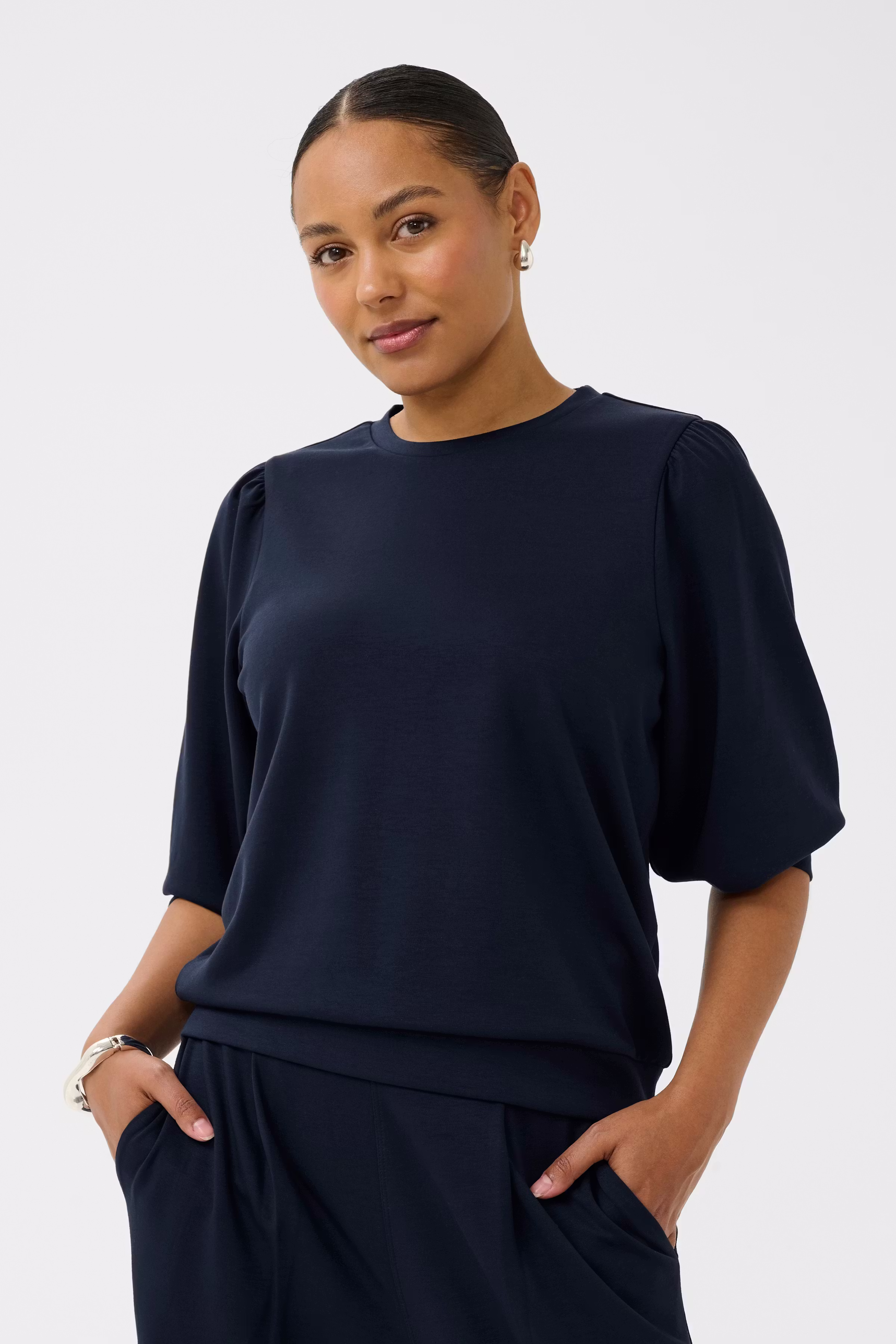 KAannie Sweatshirt LOOKBOOK FRONT 10511348-194020