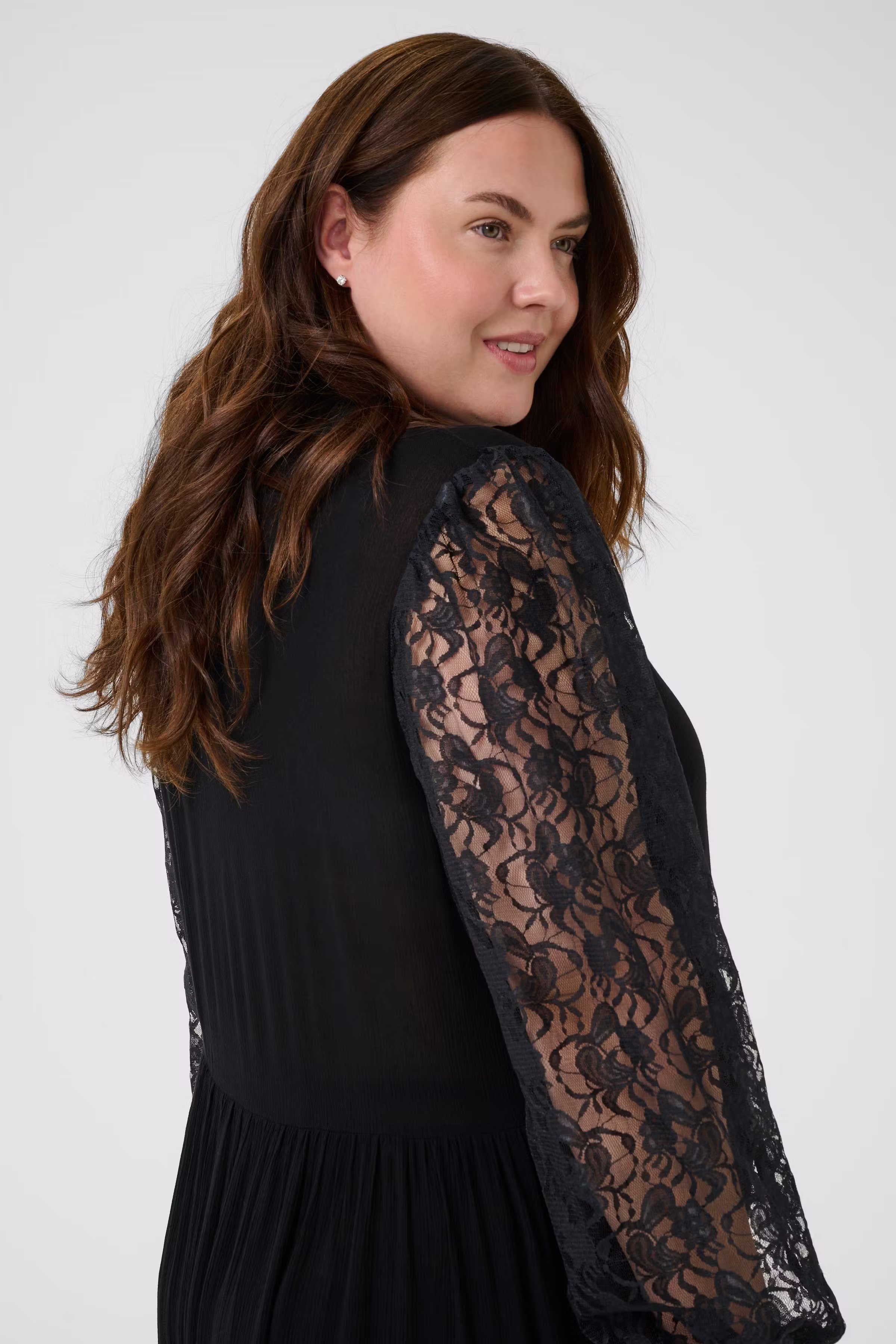 KCstina Klänning LOOKBOOK DETAIL 10583866-100121