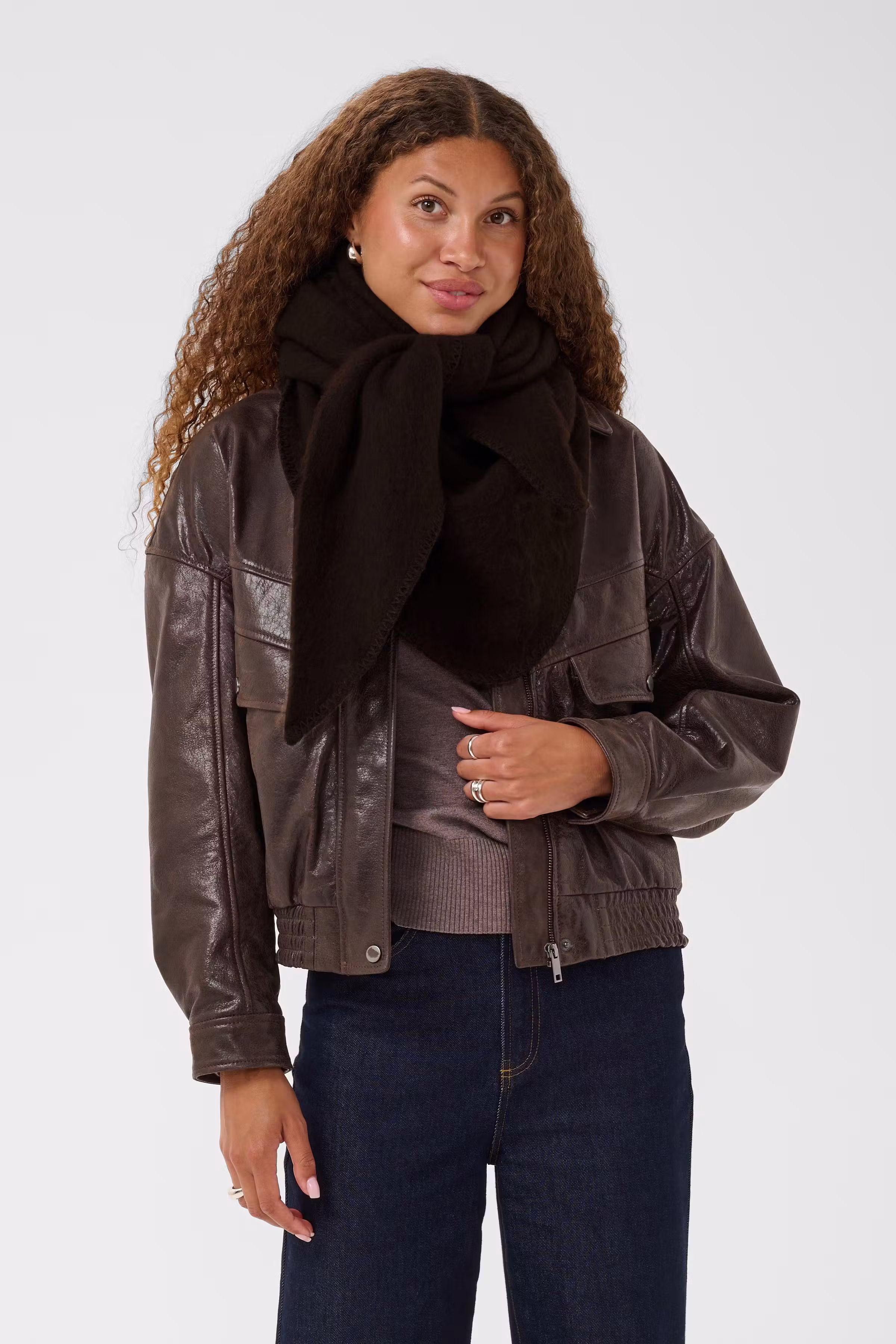FalbertaSZ Shawl LOOKBOOK FRONT 30515232-1910161