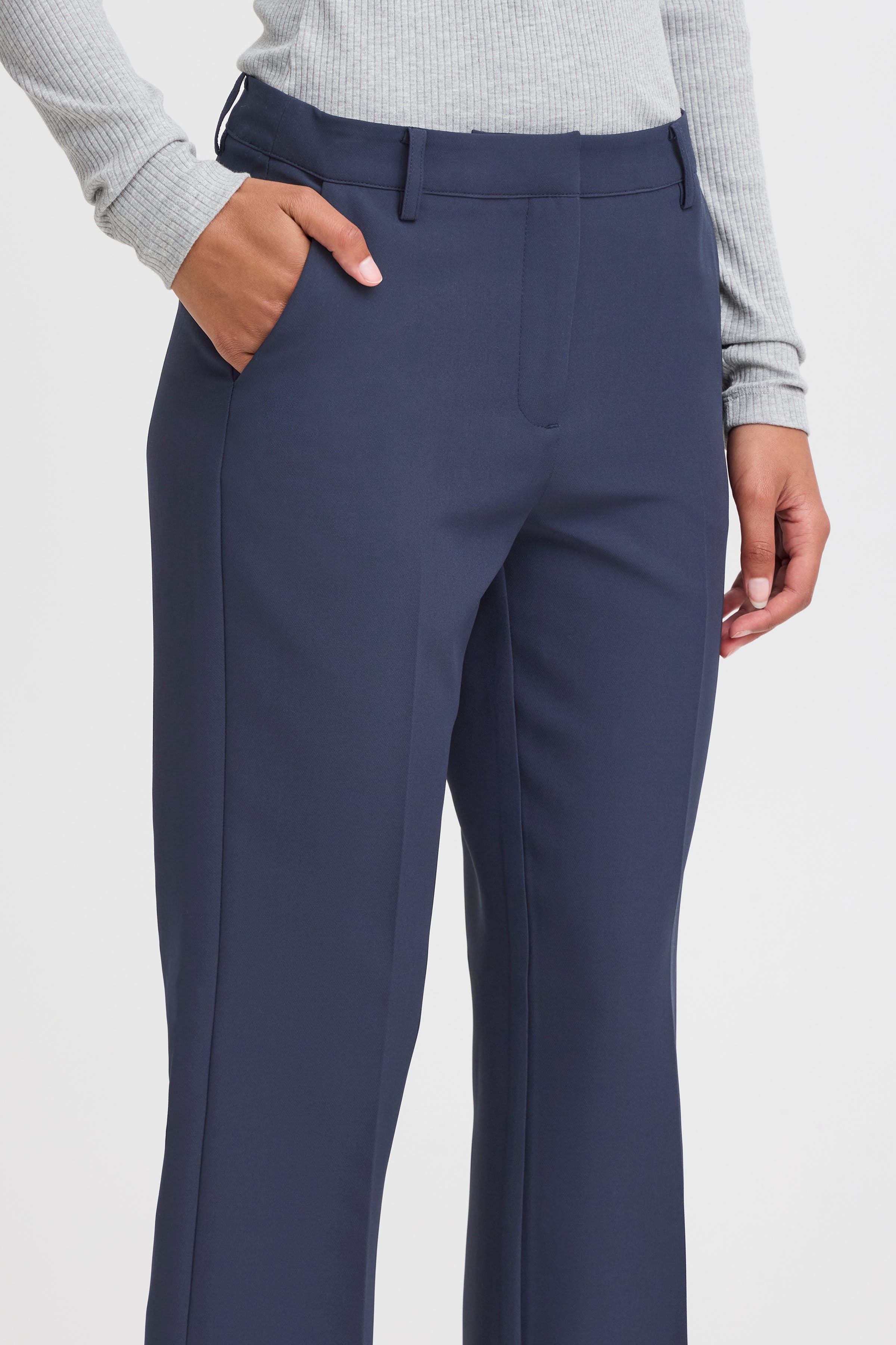 IHLEXI Trousers LOOKBOOK DETAIL 20111214-194013