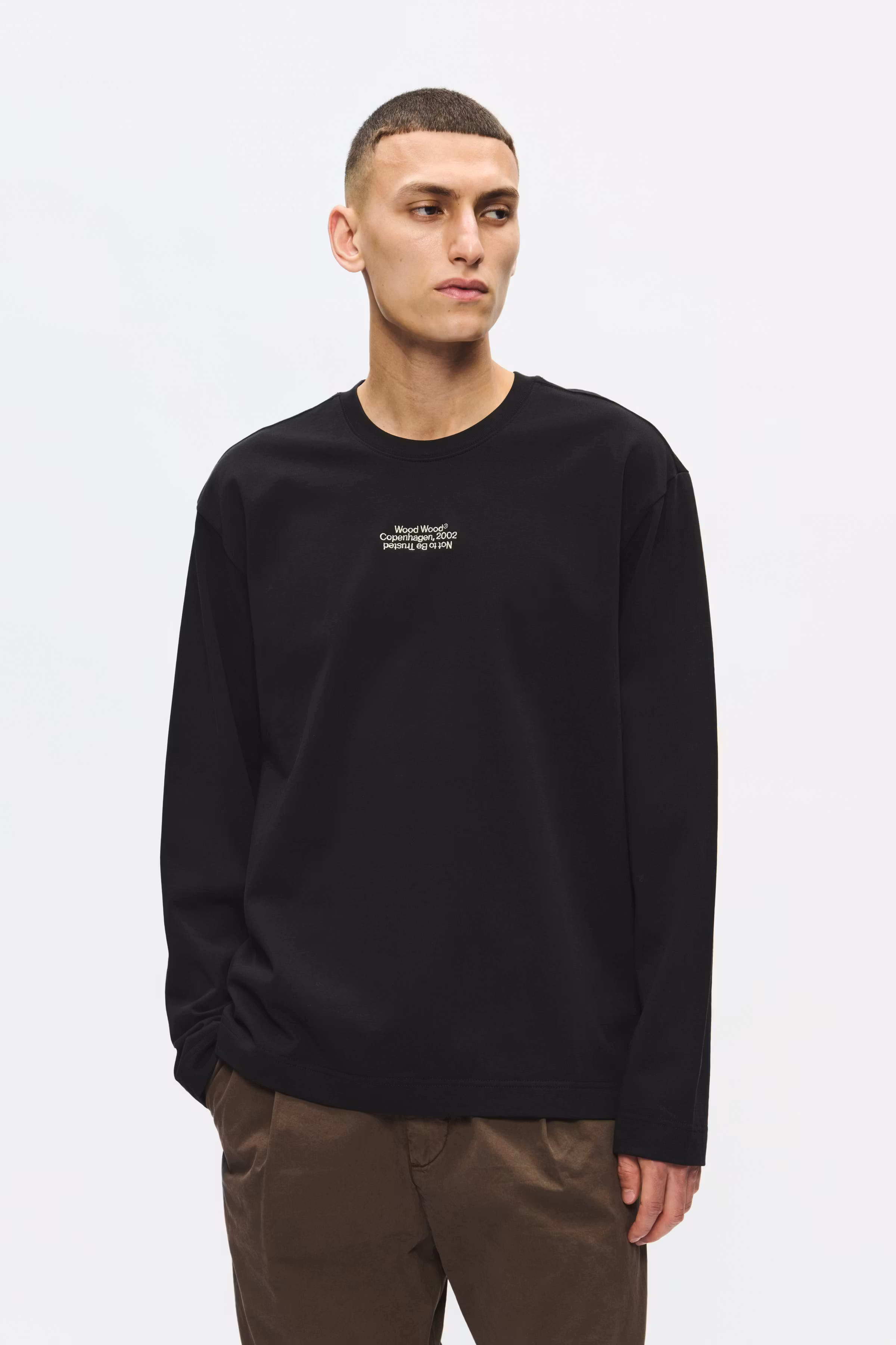 WWRyan T-shirt LOOKBOOK FRONT 30252262-303700
