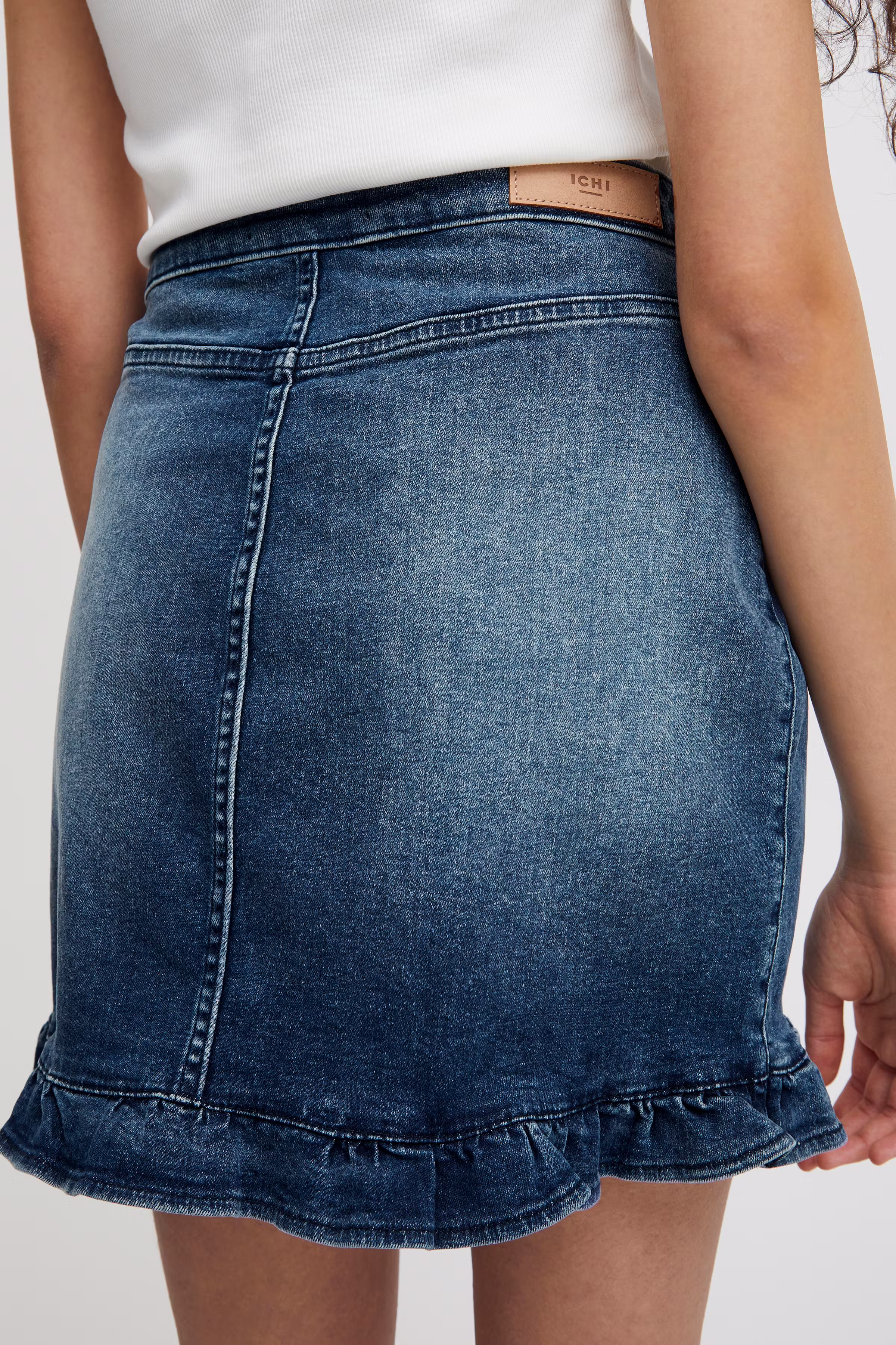 IHTWIGGY Skirt LOOKBOOK DETAIL 20118866-200928