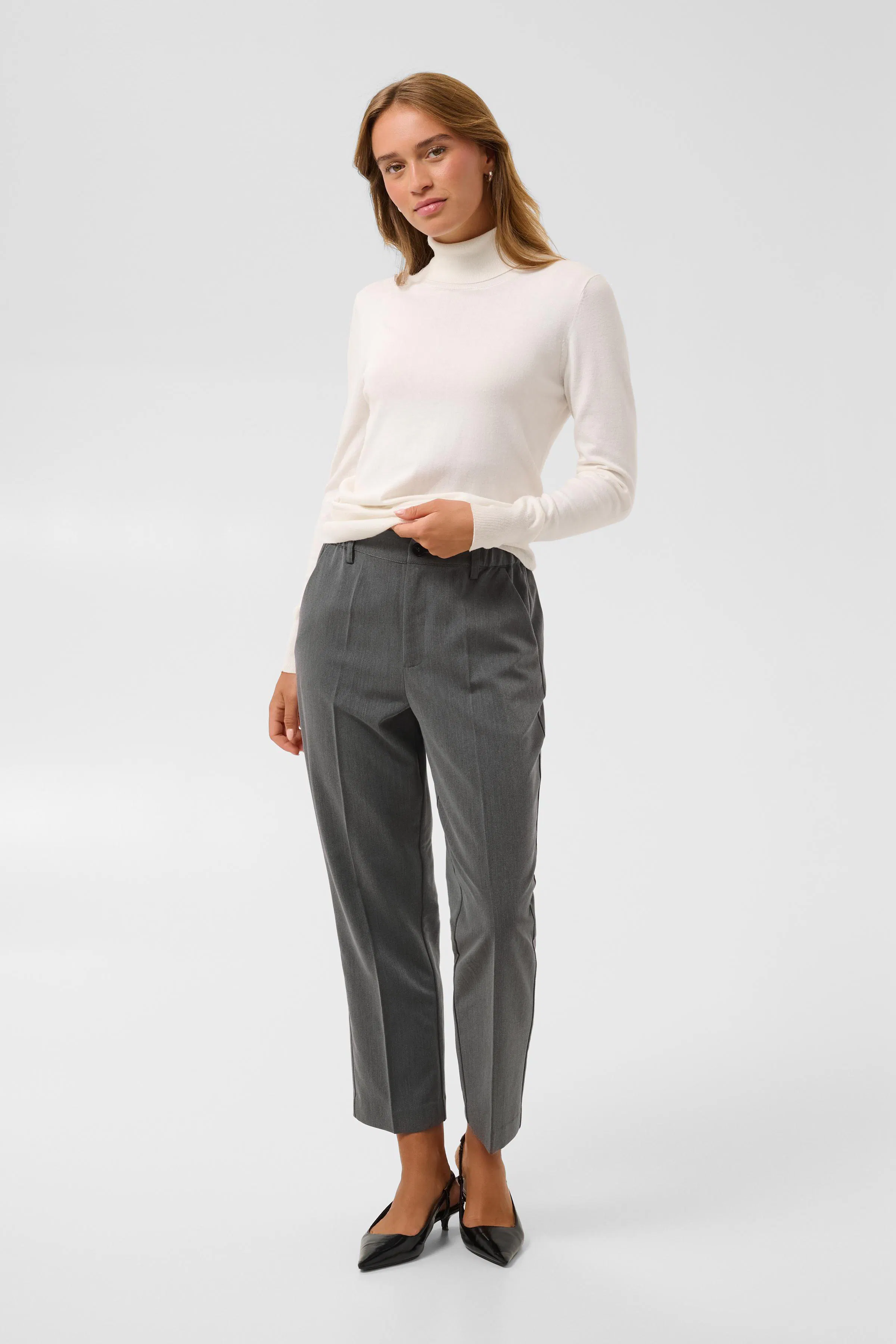 KAsakura Trousers LOOKBOOK FRONT 10512346-100125