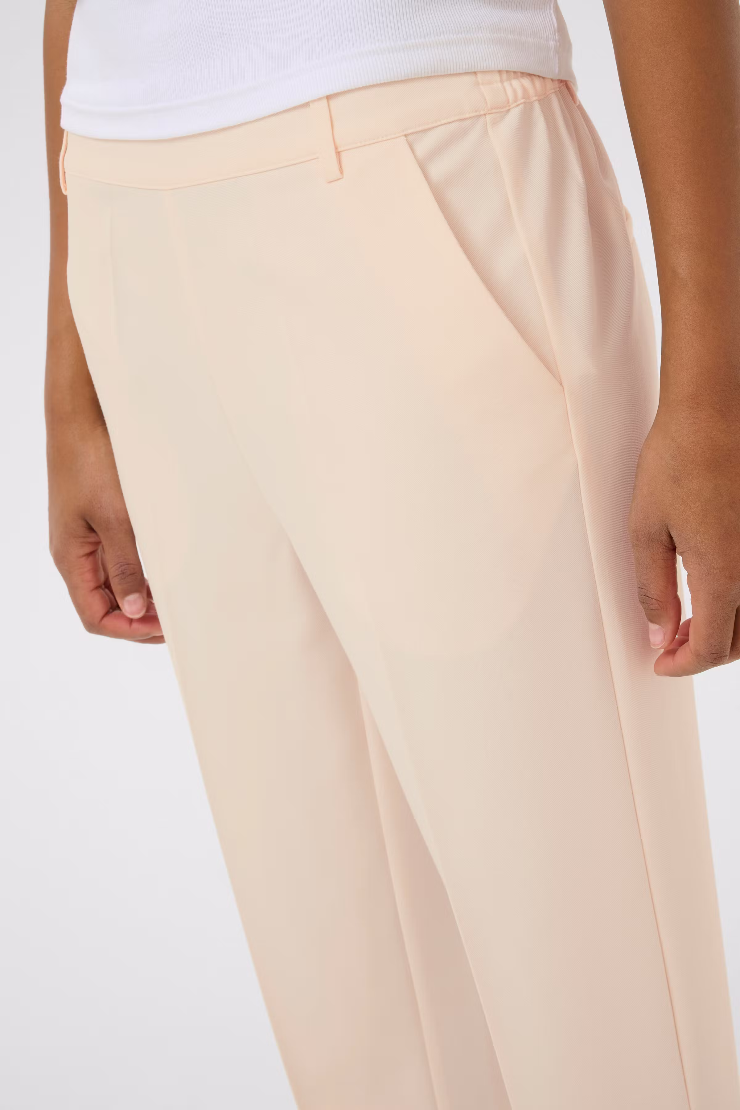 KAsakura Cropped Hose LOOKBOOK DETAIL 10506127-110105