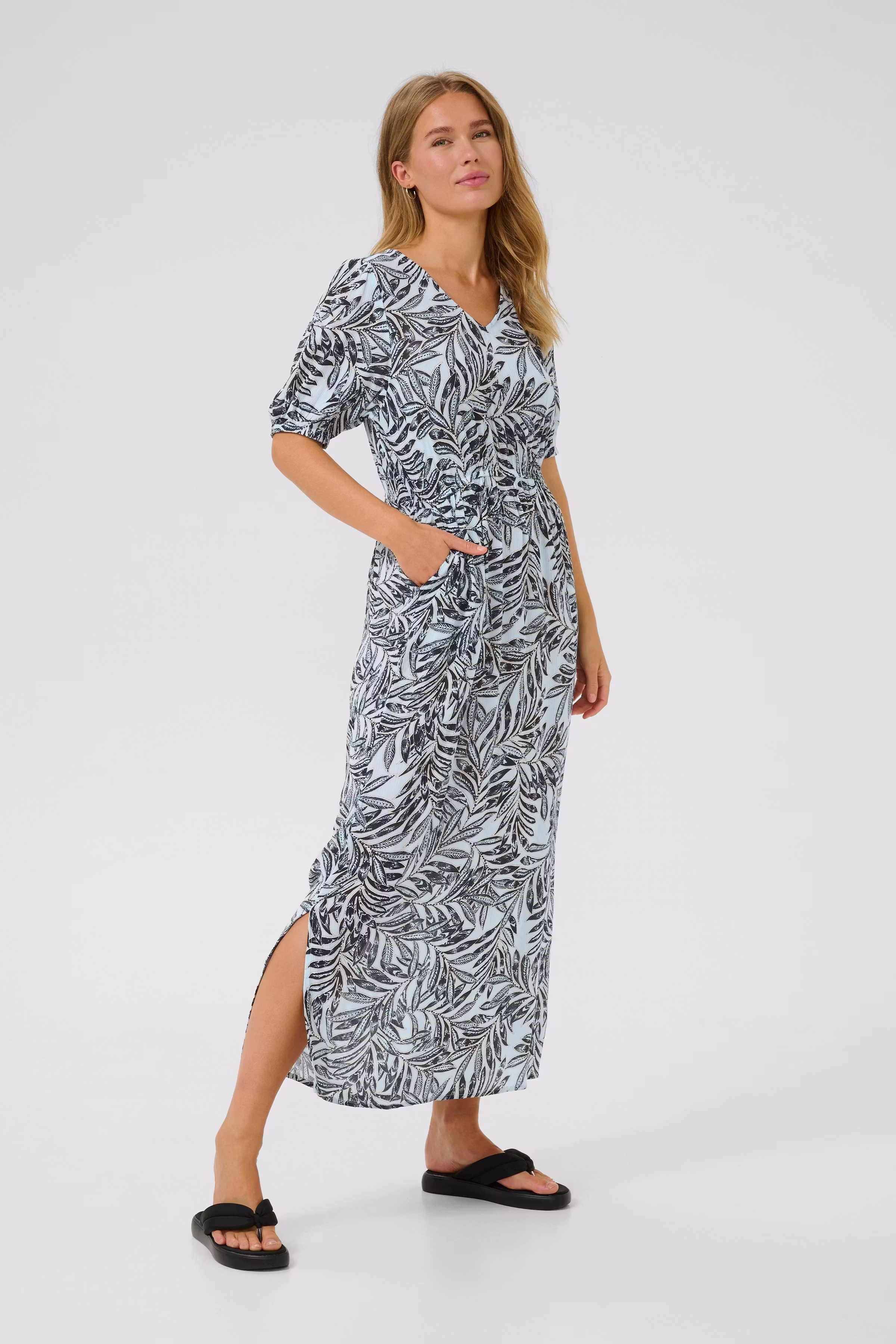 KAisolde Kjole LOOKBOOK FRONT 10507514-107562