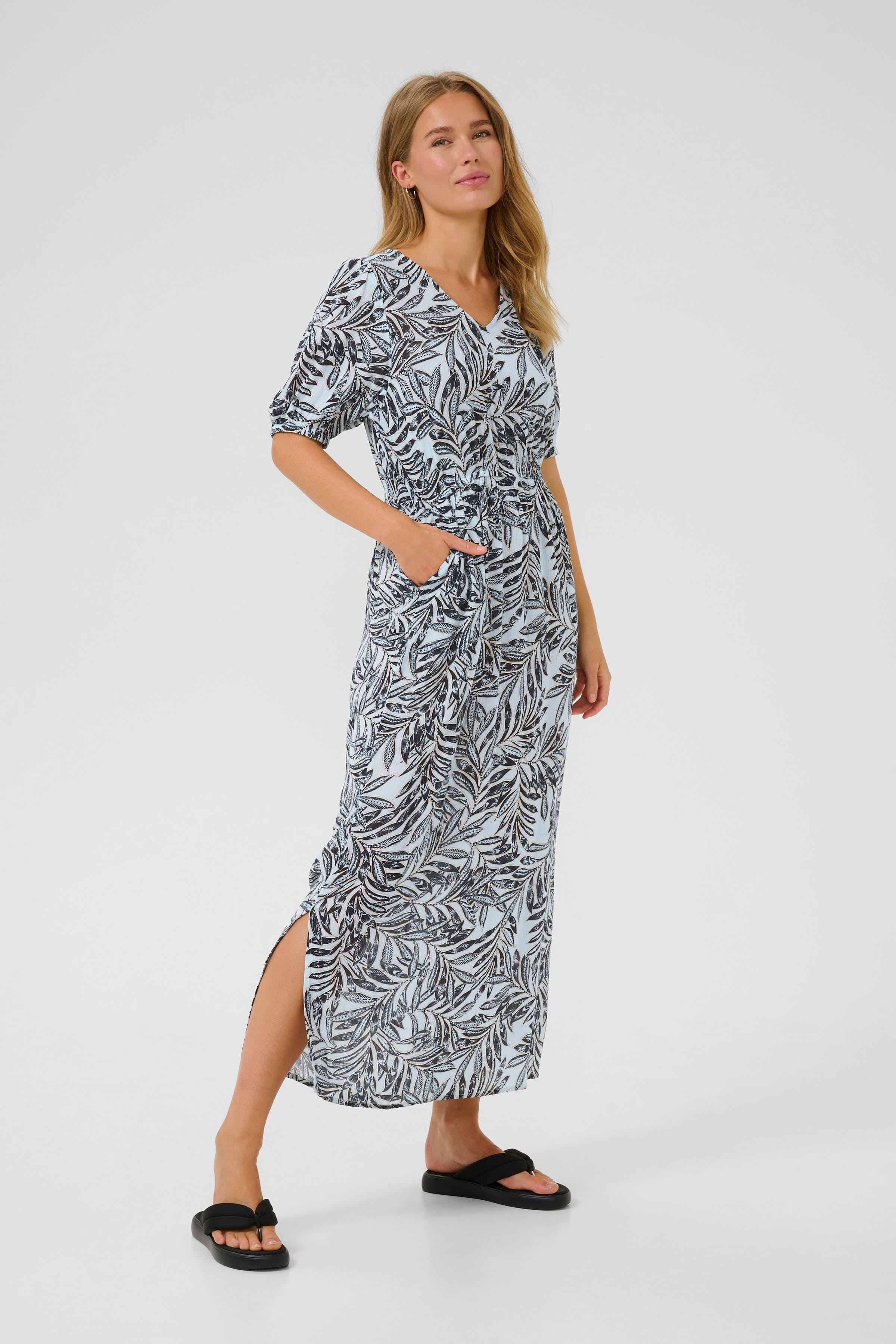 KAisolde Dress LOOKBOOK FRONT 10507514-107562