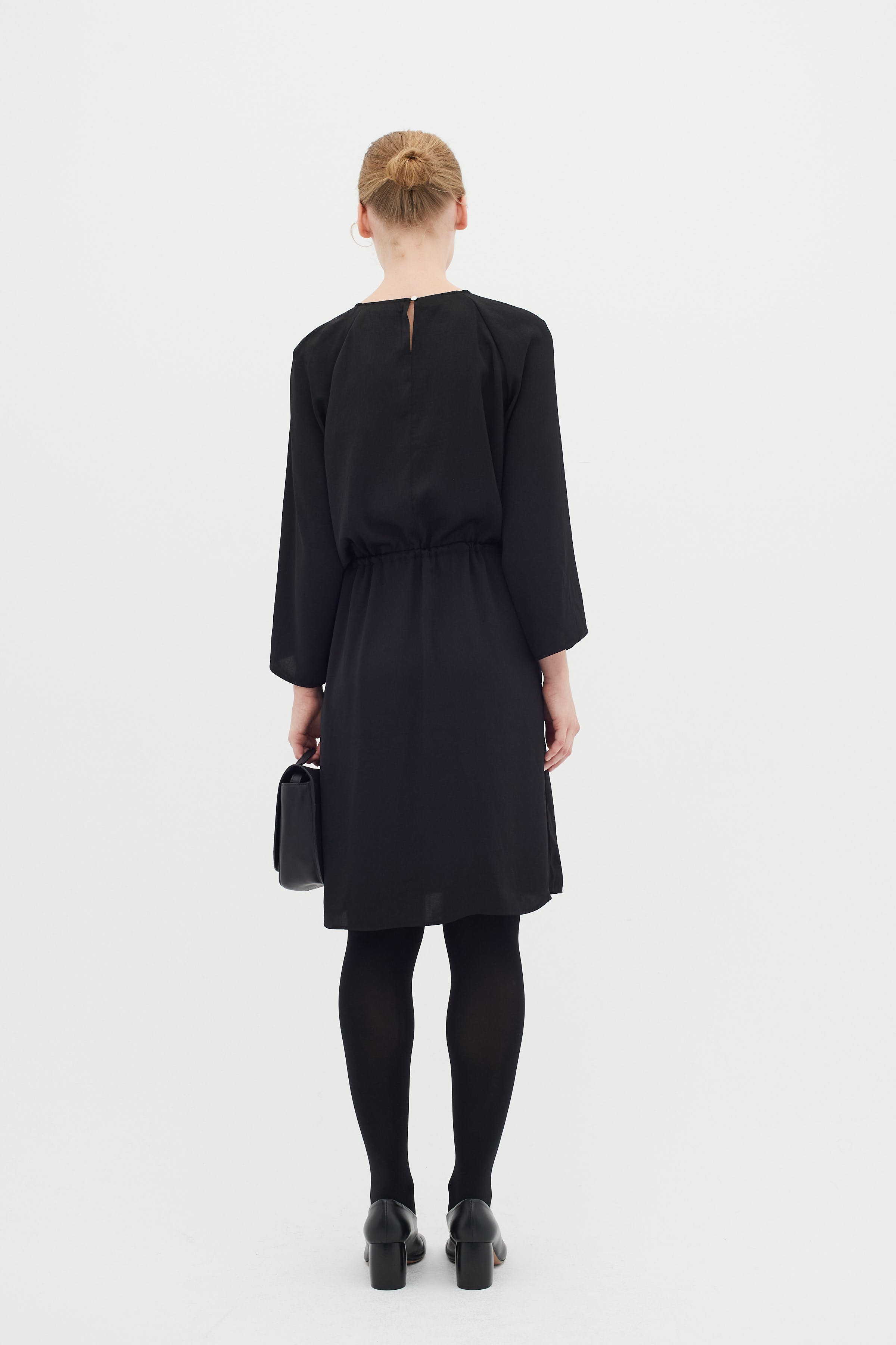 NotoIW Jurk LOOKBOOK BACK 30108589-194008