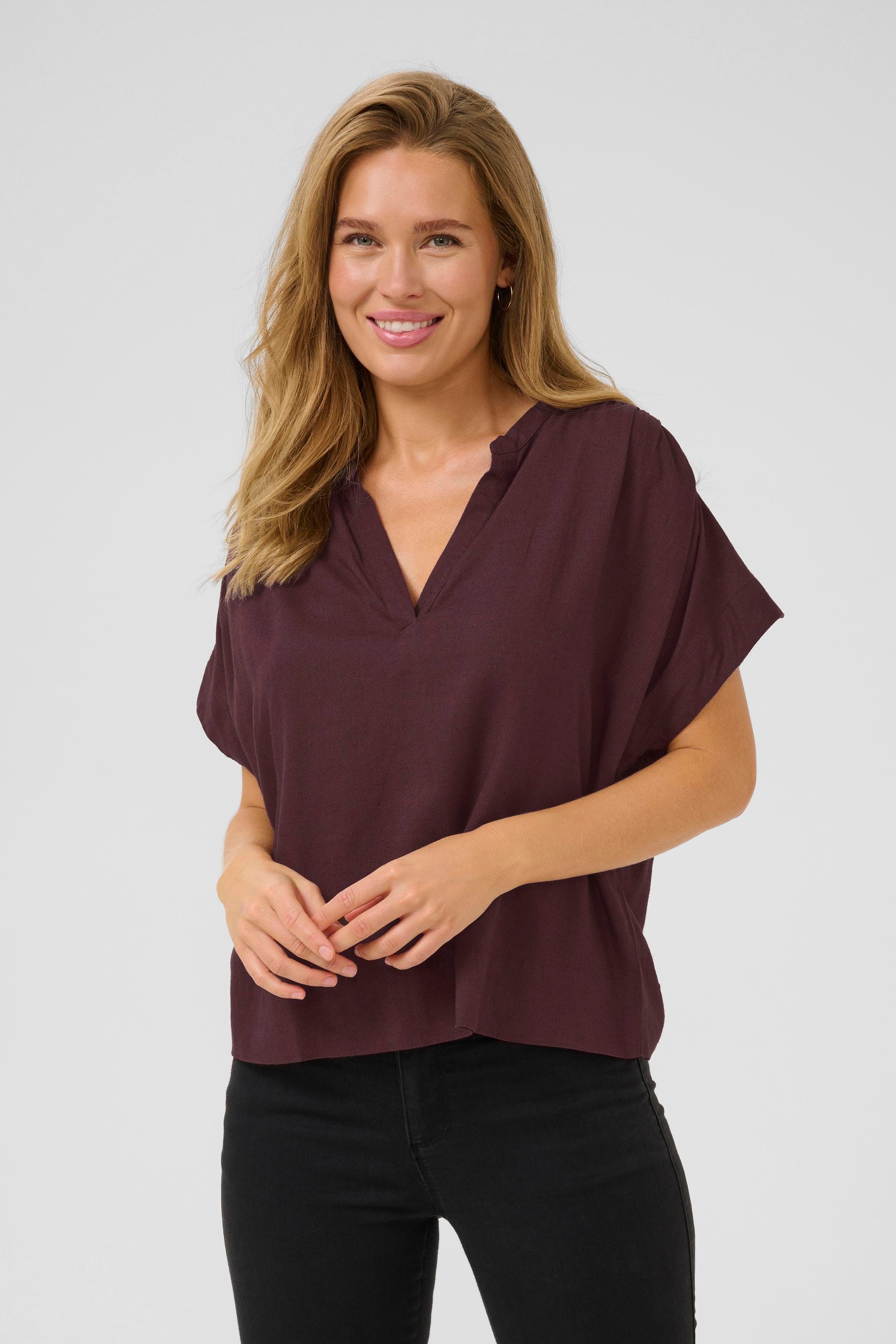 KAmilia Lin Top LOOKBOOK FRONT 10509670-191619