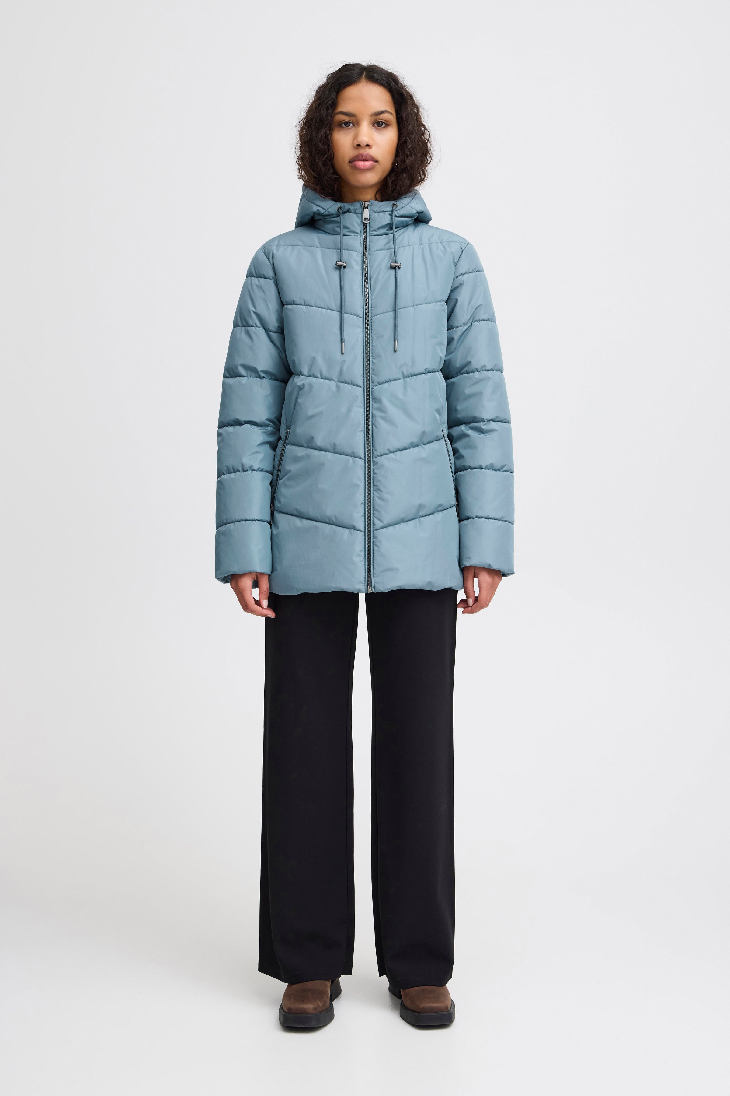 IHZELANA Outerwear LOOKBOOK FRONT 20121300-184215