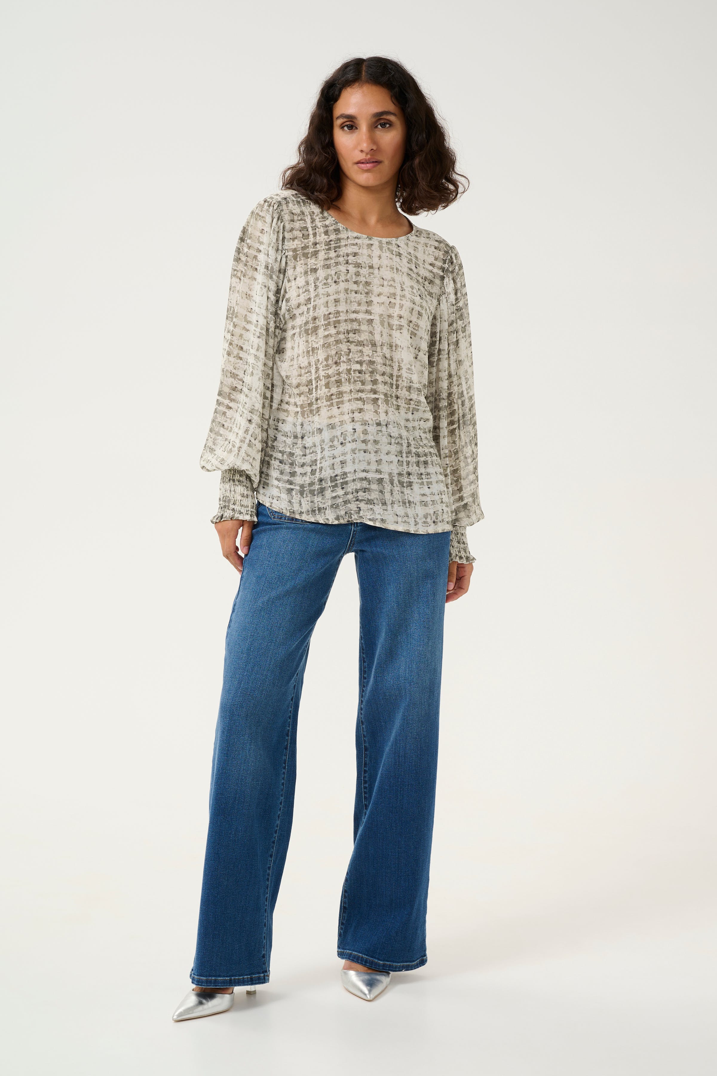 KAtrinike Blouse LOOKBOOK FRONT 10509411-106805