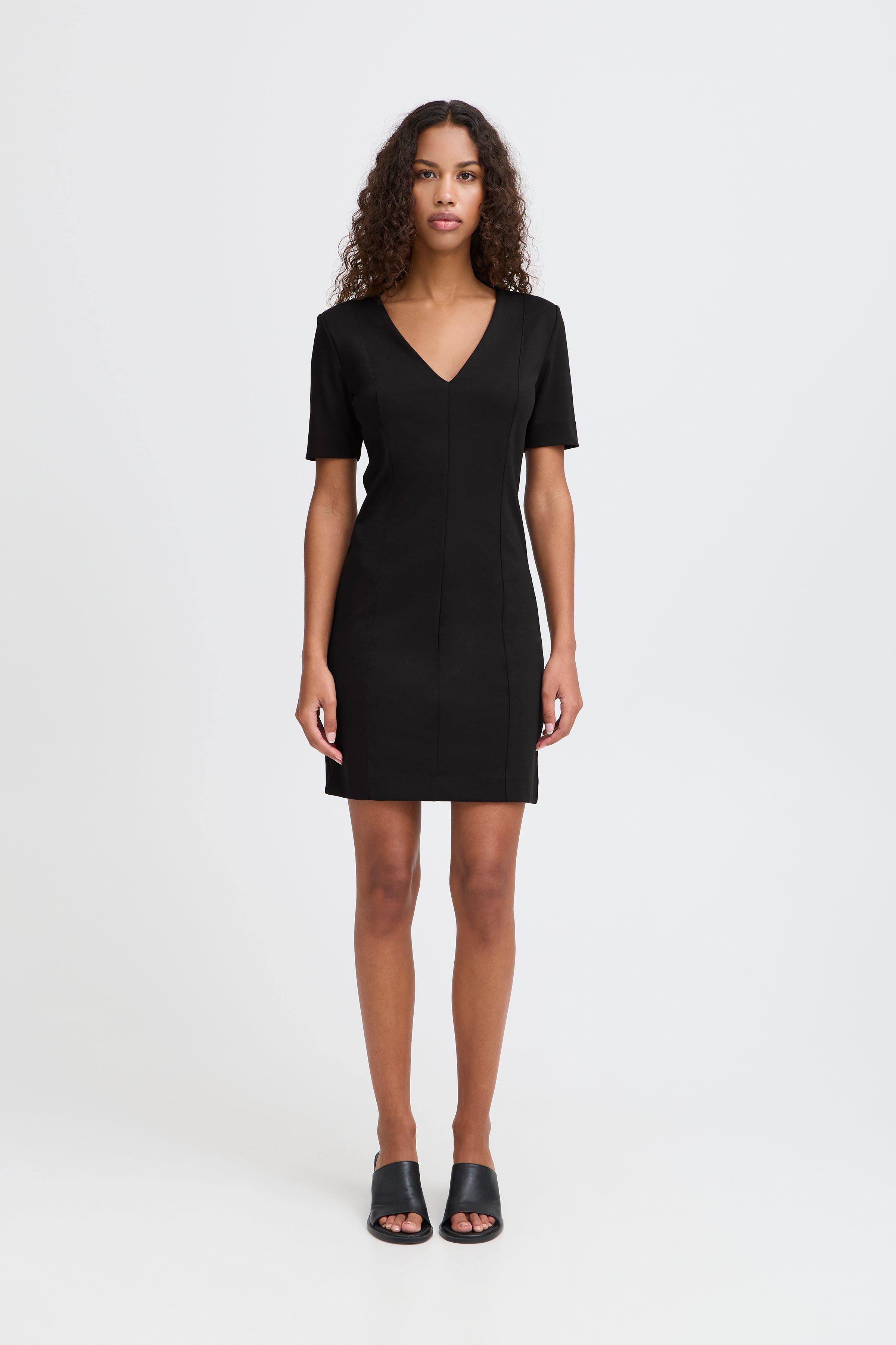 IHKALA Dress LOOKBOOK FRONT 20122811-194008