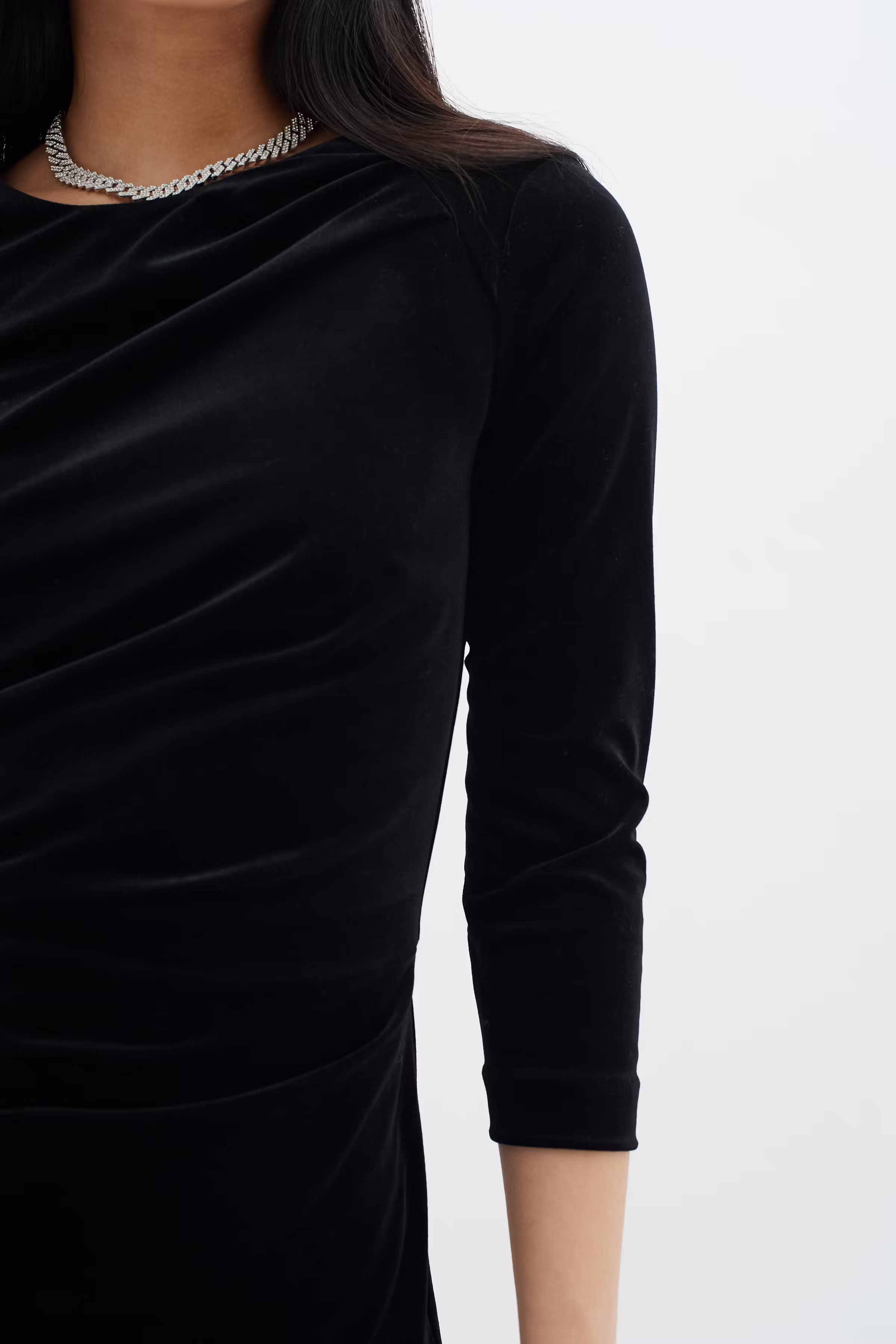 OfiahIW Velours Kleid LOOKBOOK DETAIL 30109905-194008