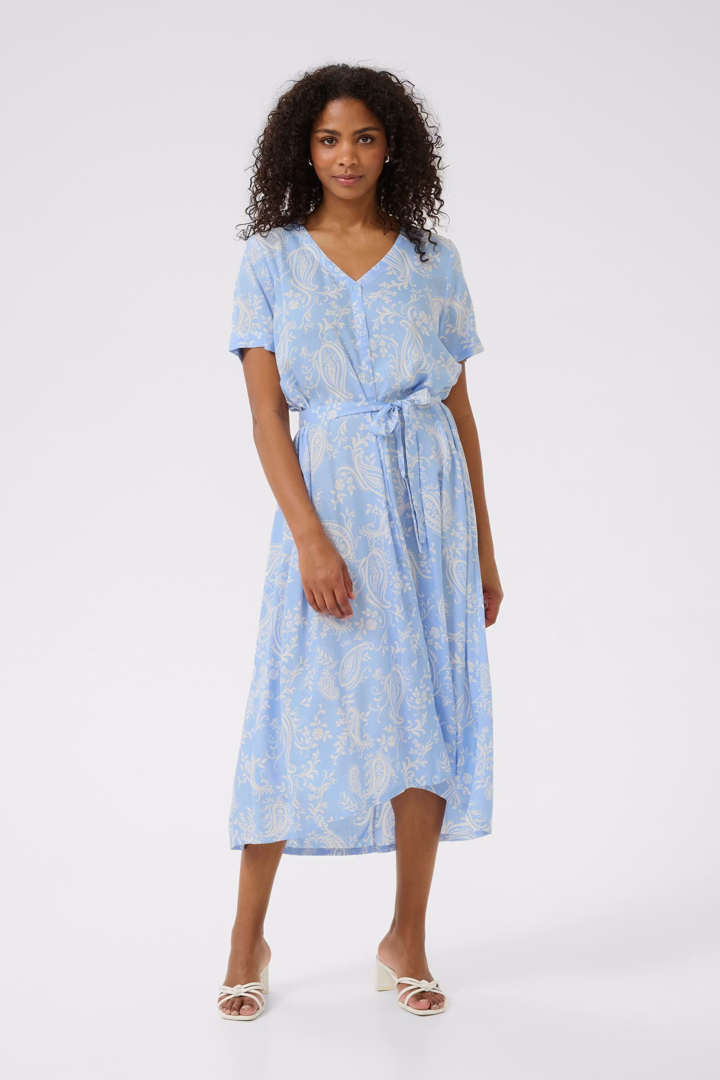 KAbeathe Dress LOOKBOOK FRONT 10508894-107907