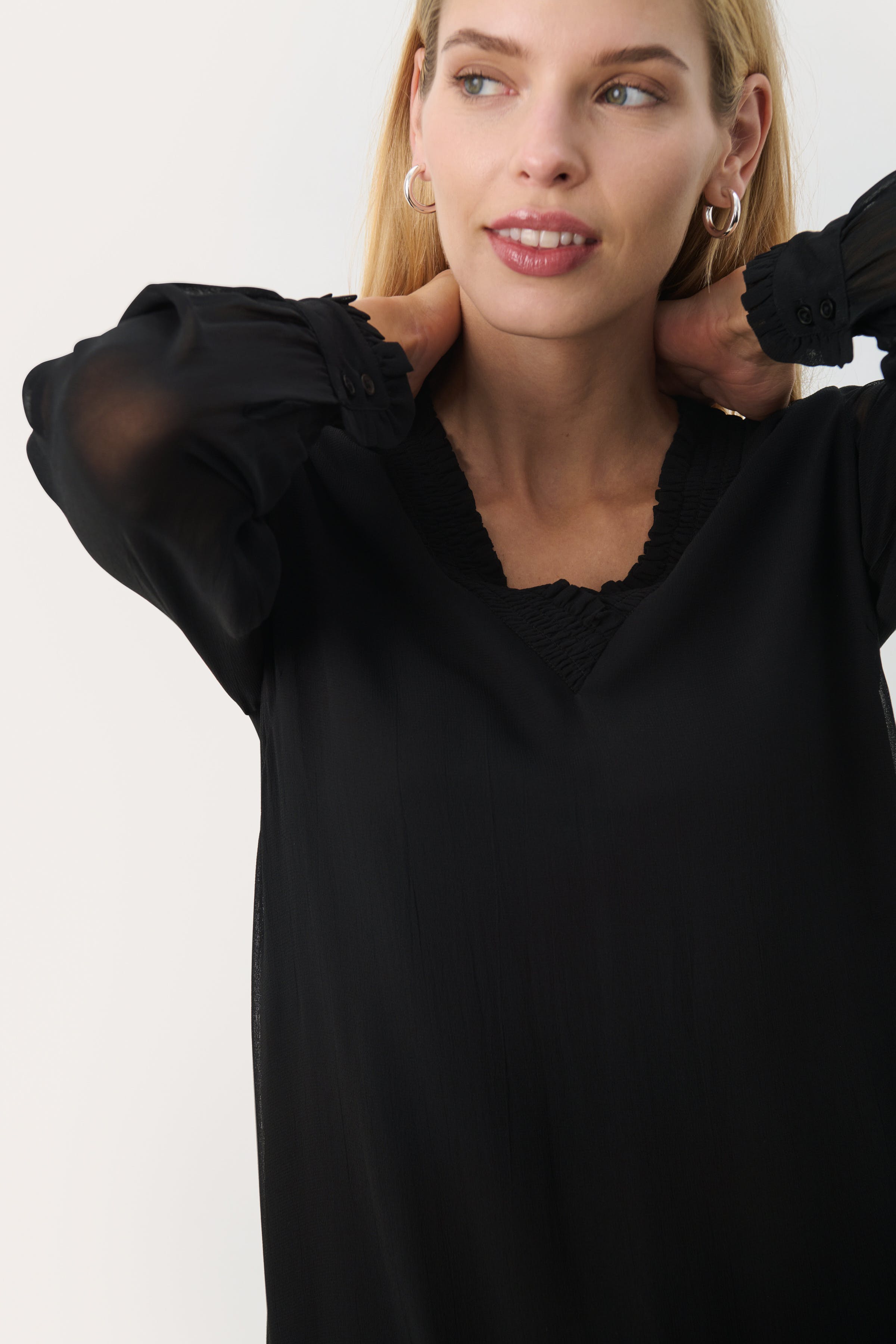 MikaelaPW Klänning LOOKBOOK DETAIL 30309048-194008