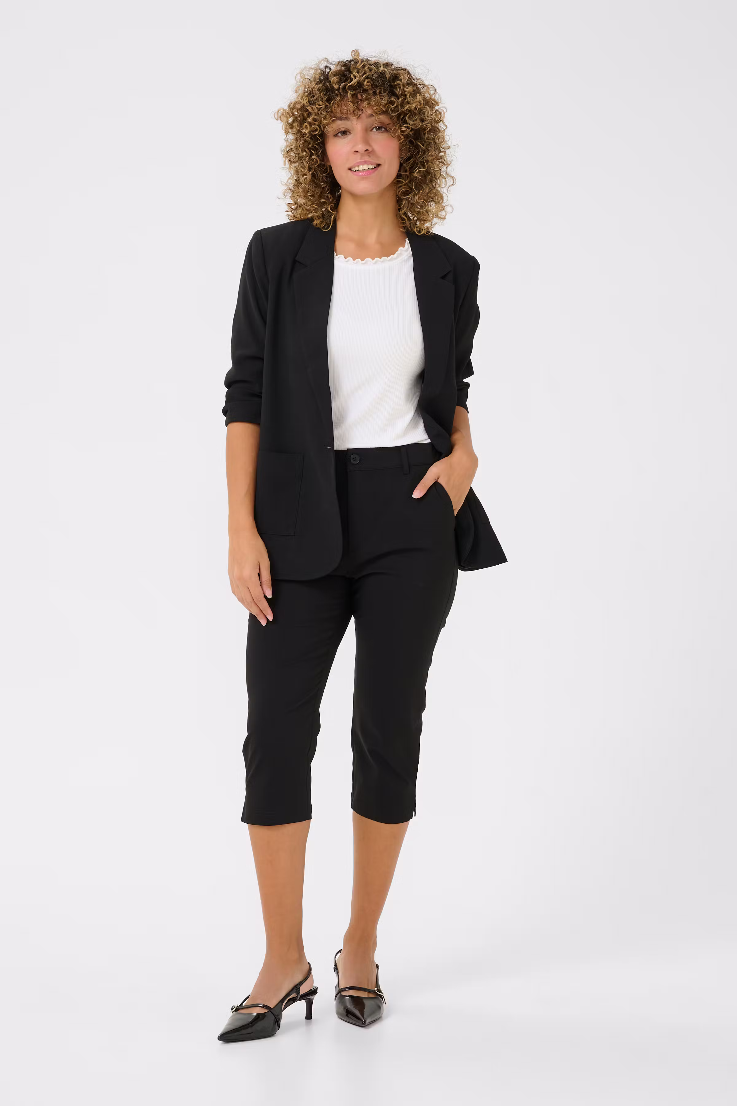 CRComoa Capri pants LOOKBOOK FRONT 10614079-100120